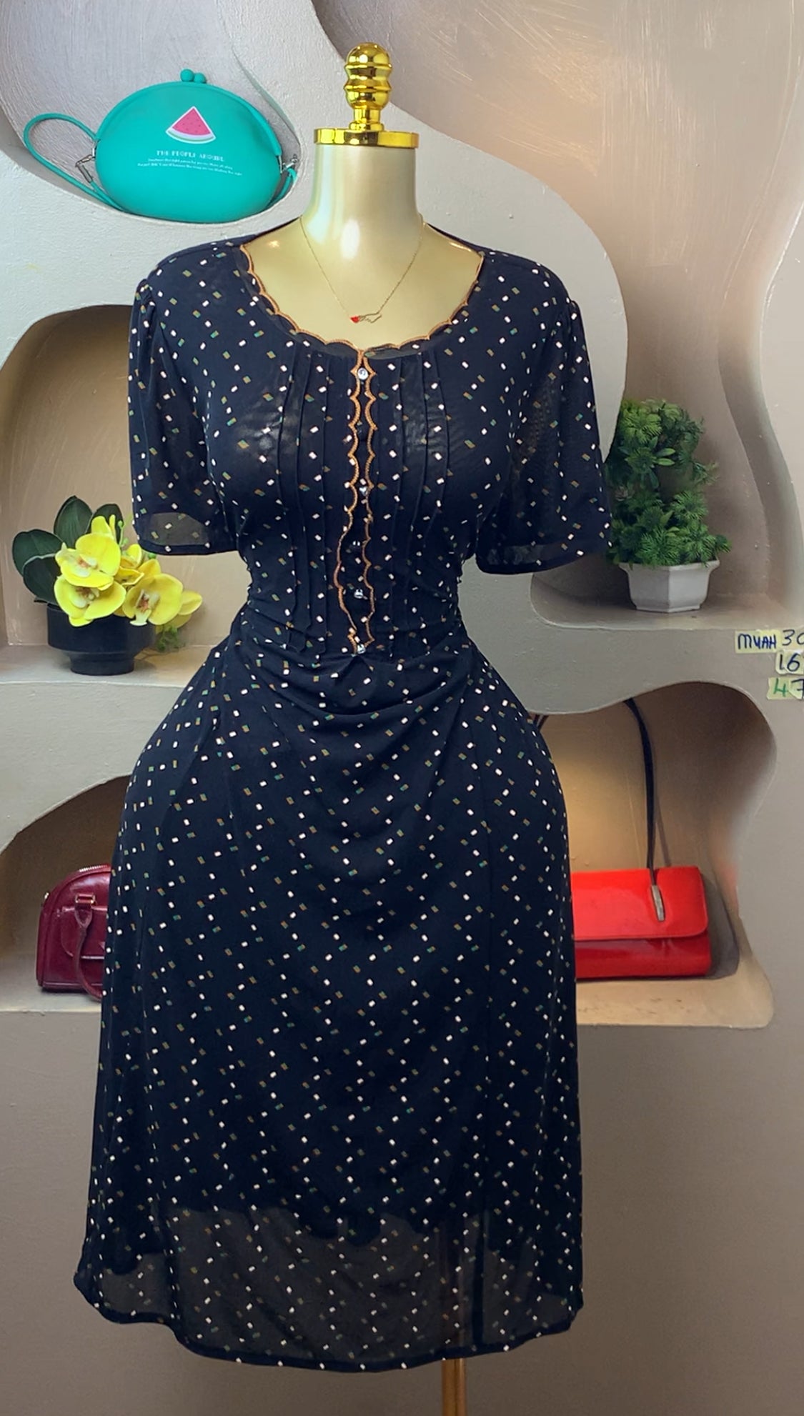 SIZE16 MUAH30 Length47 (black)