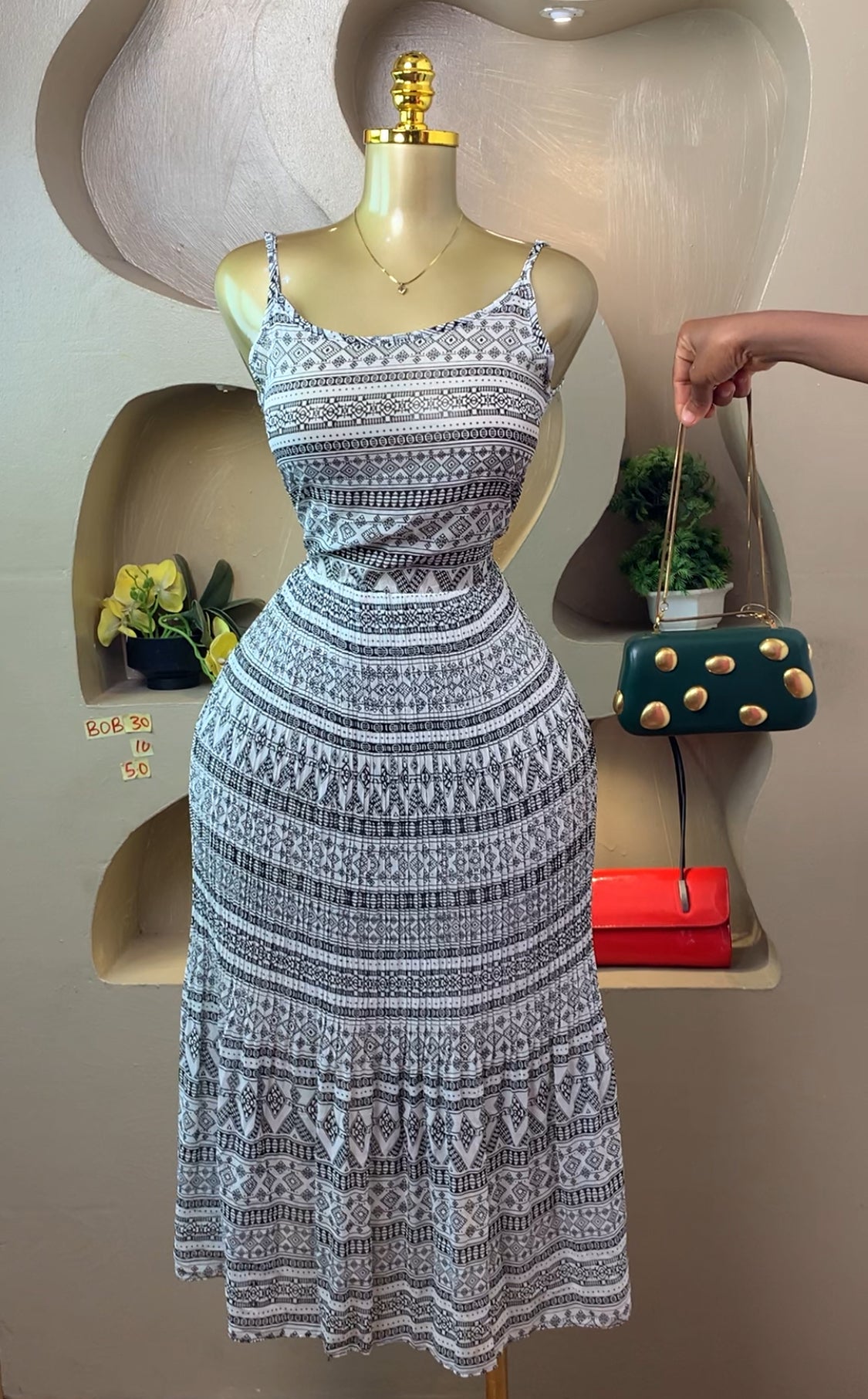 BOB30 SIZE10 DRESS Length50