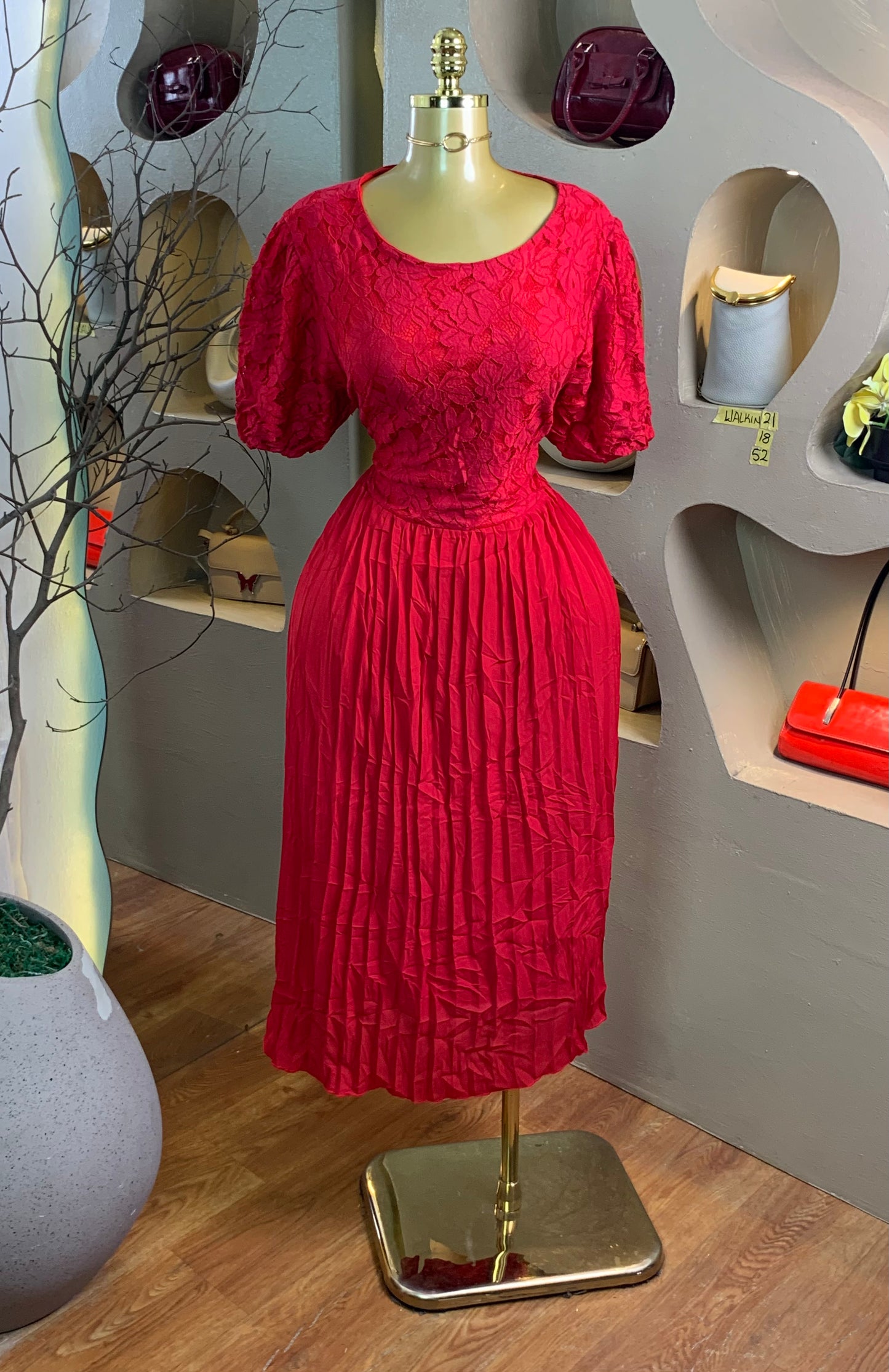 WALK-IN21 SIZE18 Length52 red dress