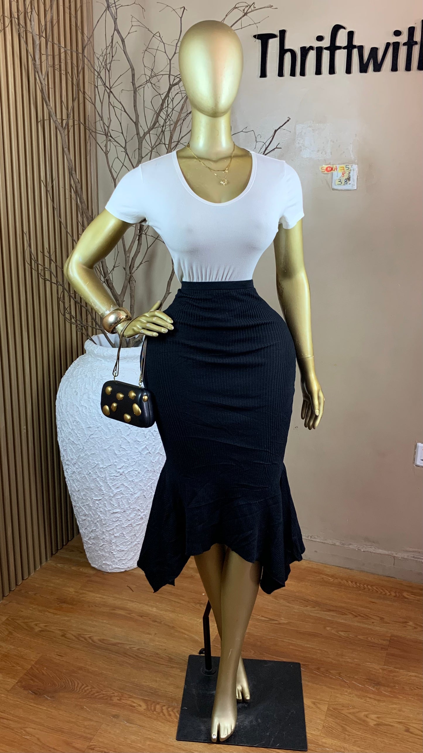 SOLA75 SIZE8 Length28 Skirt only