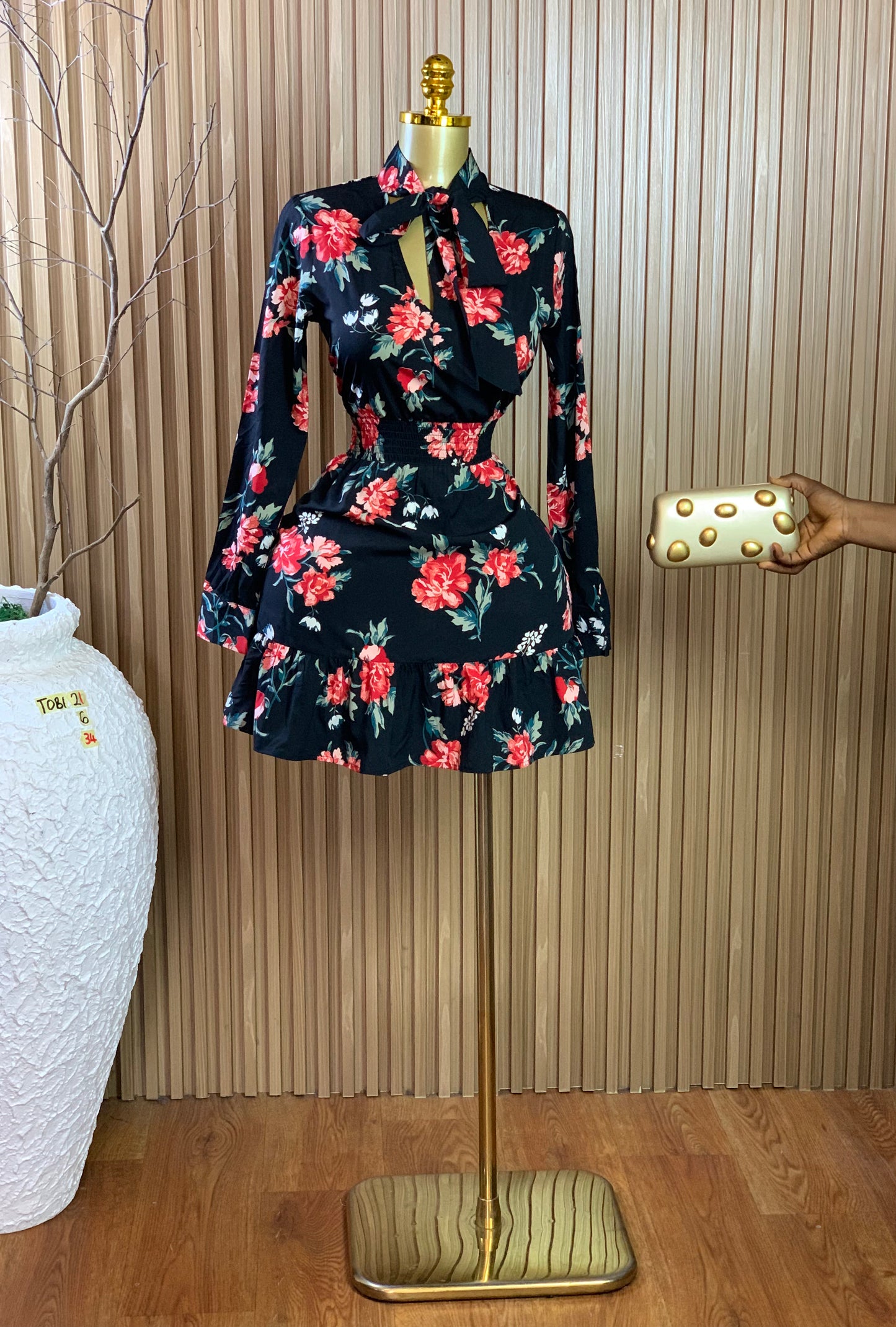 TOBI21 SIZE6 Length34 floral dress
