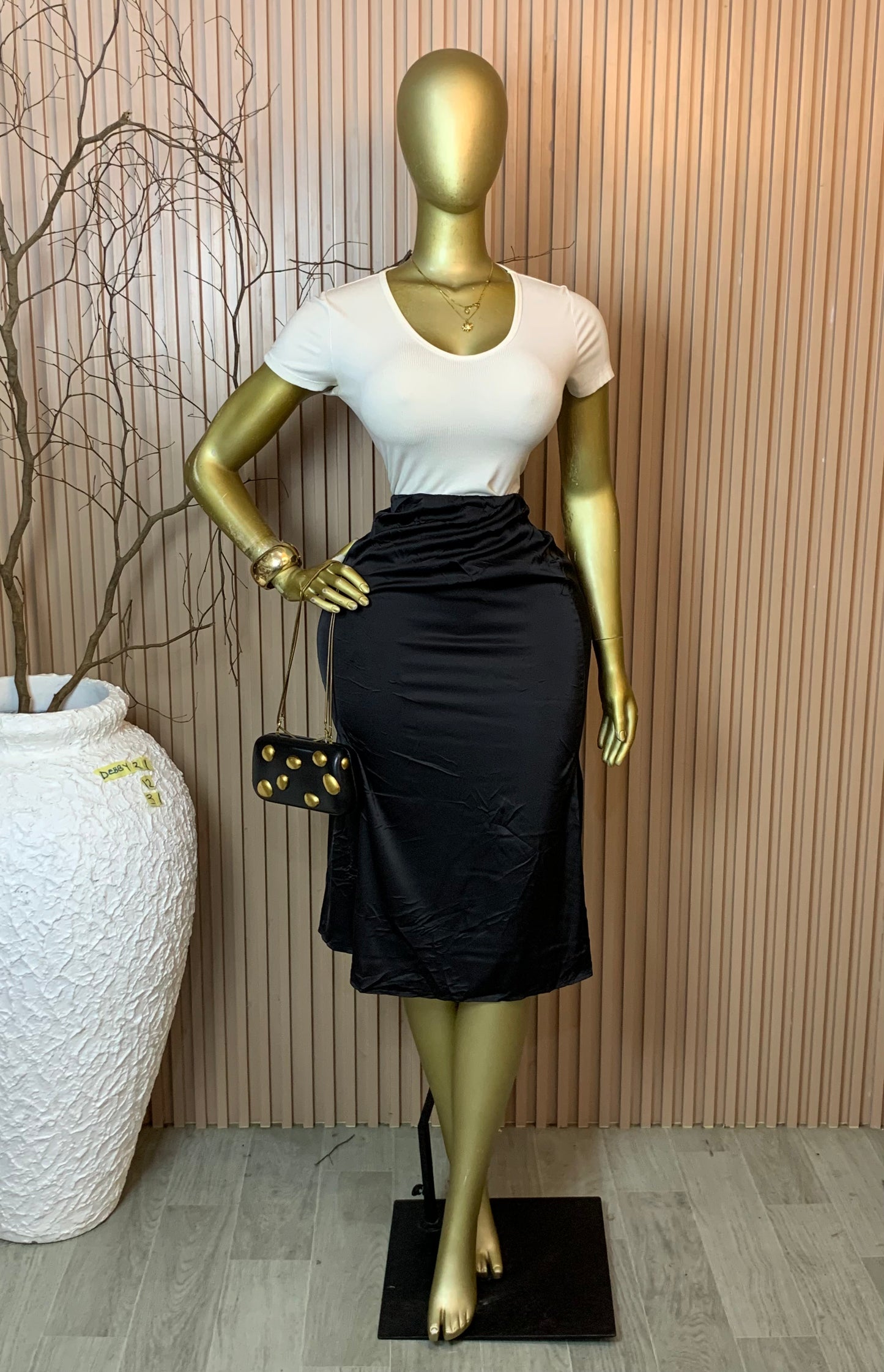 DEBBY31 SIZE12 Length31 Silk Skirt only