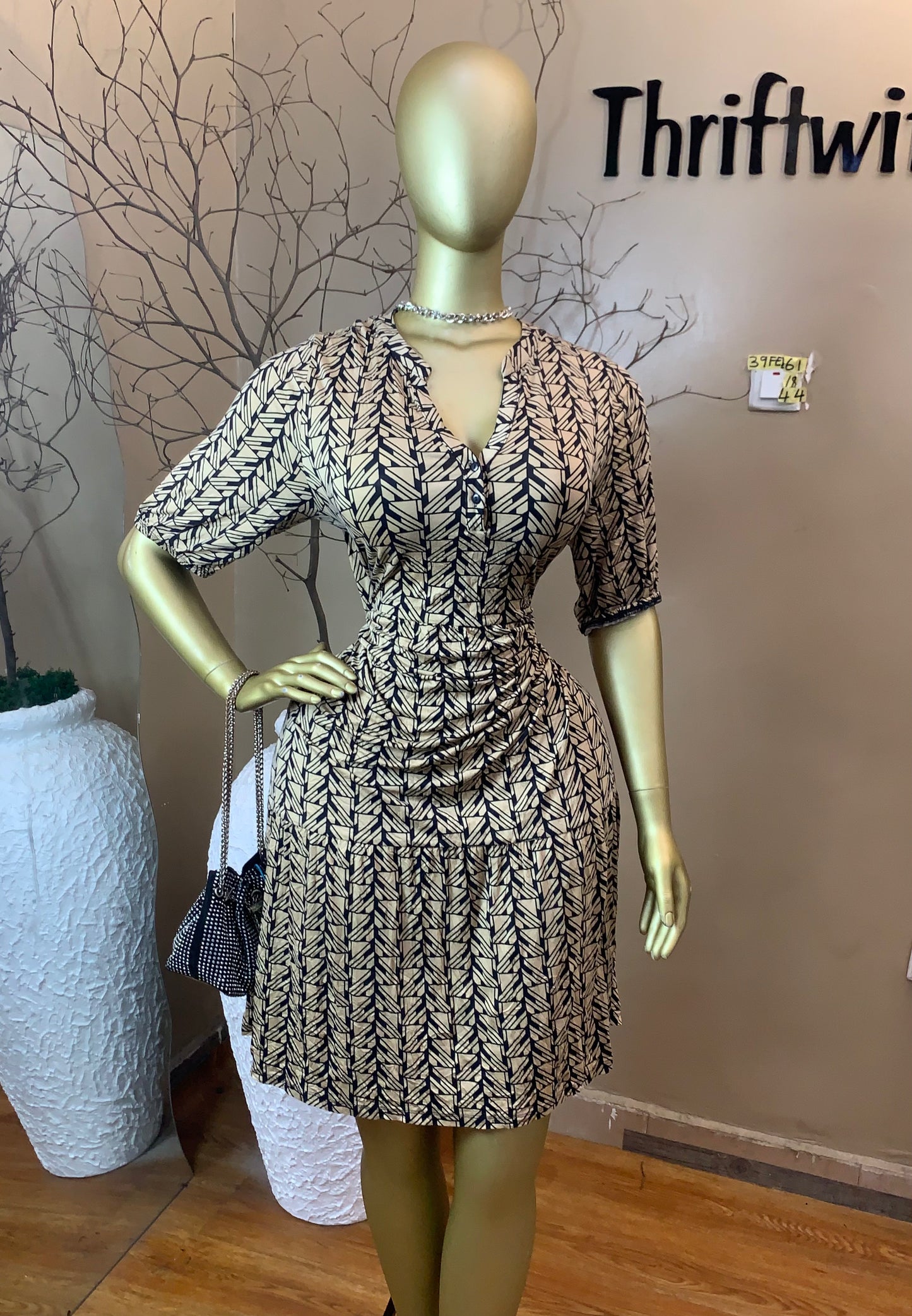 SIZE18 39FEB61 Length44