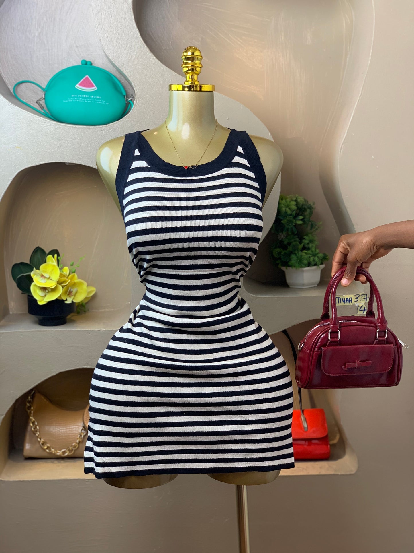 SIZE14 MUAH37 Length34 (black&white stripes)