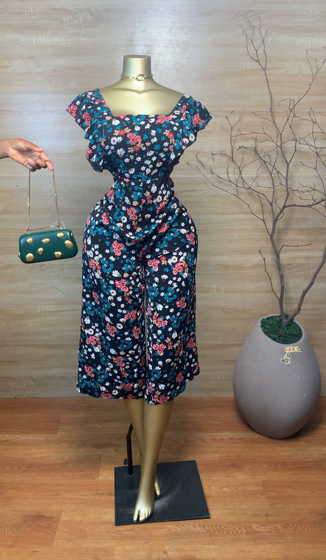LEA12 SIZE12 Floral Jumpsuit Length42