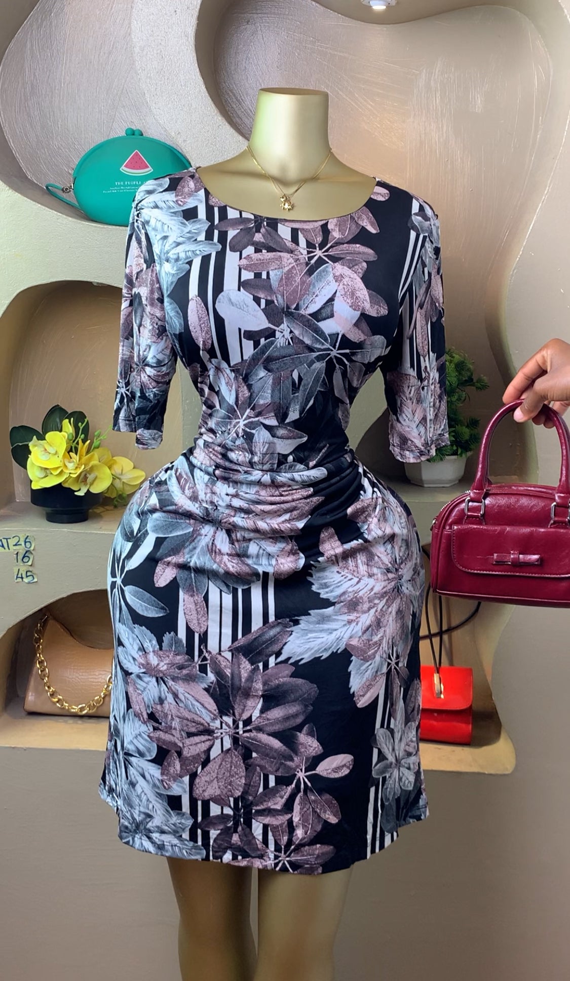 SIZE16 PAT26 Length45 (floral)