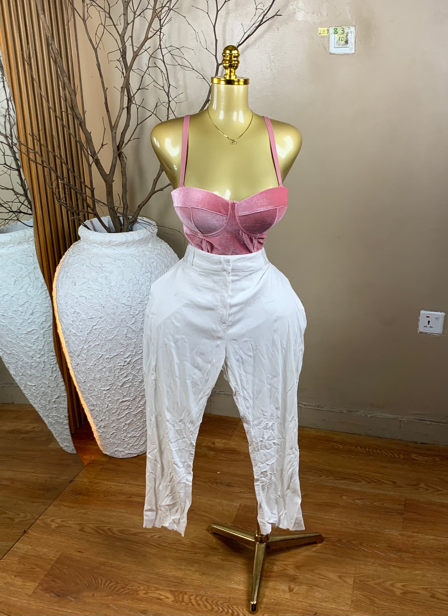 2Baggy Jean83 SIZE10white pant
