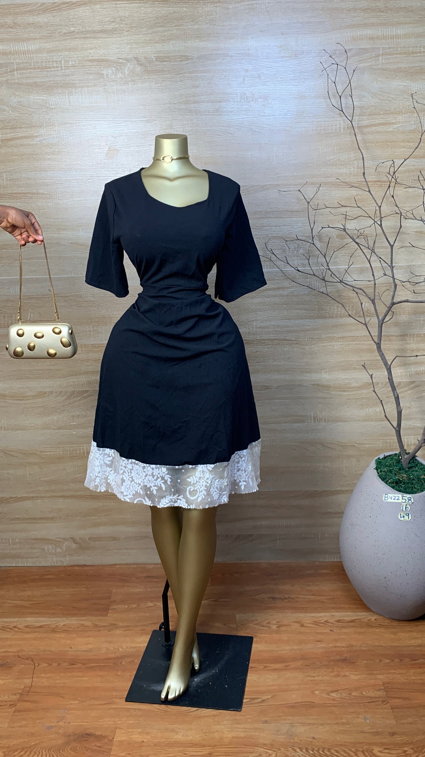 SIZE16 BUZZ58 DRESS Length49