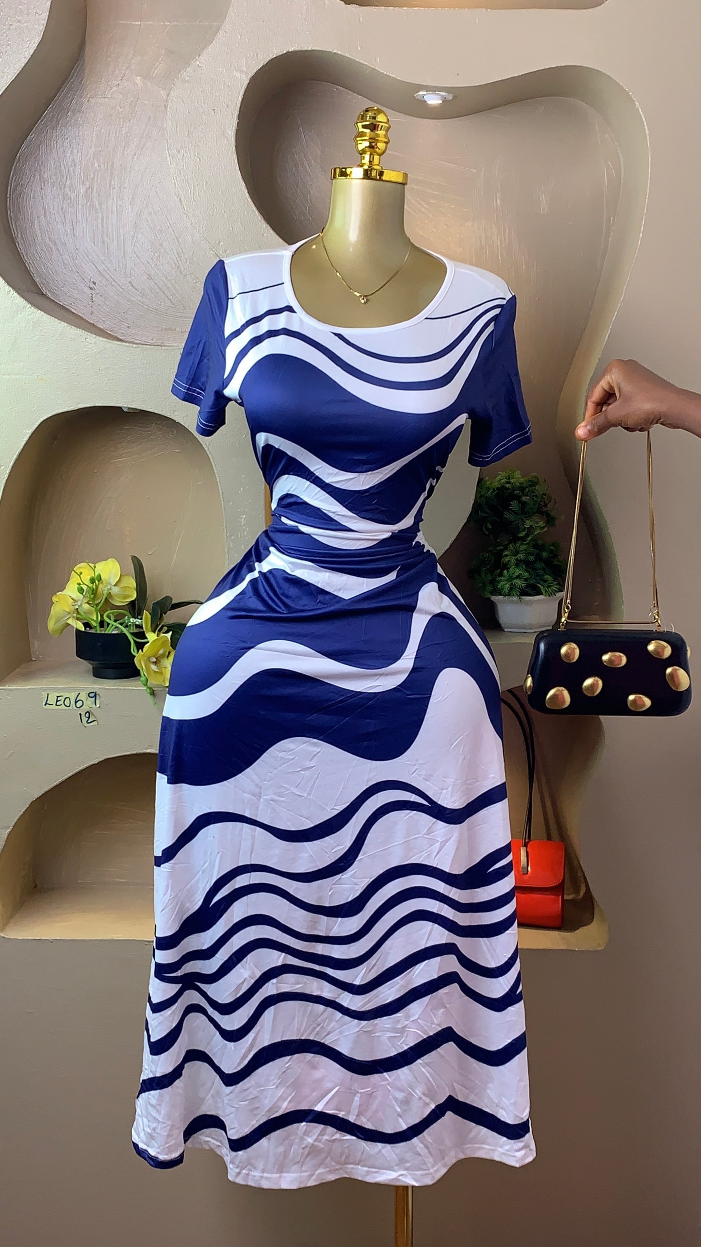 LEO69 BLUE &WHITE DRESS SIZE12