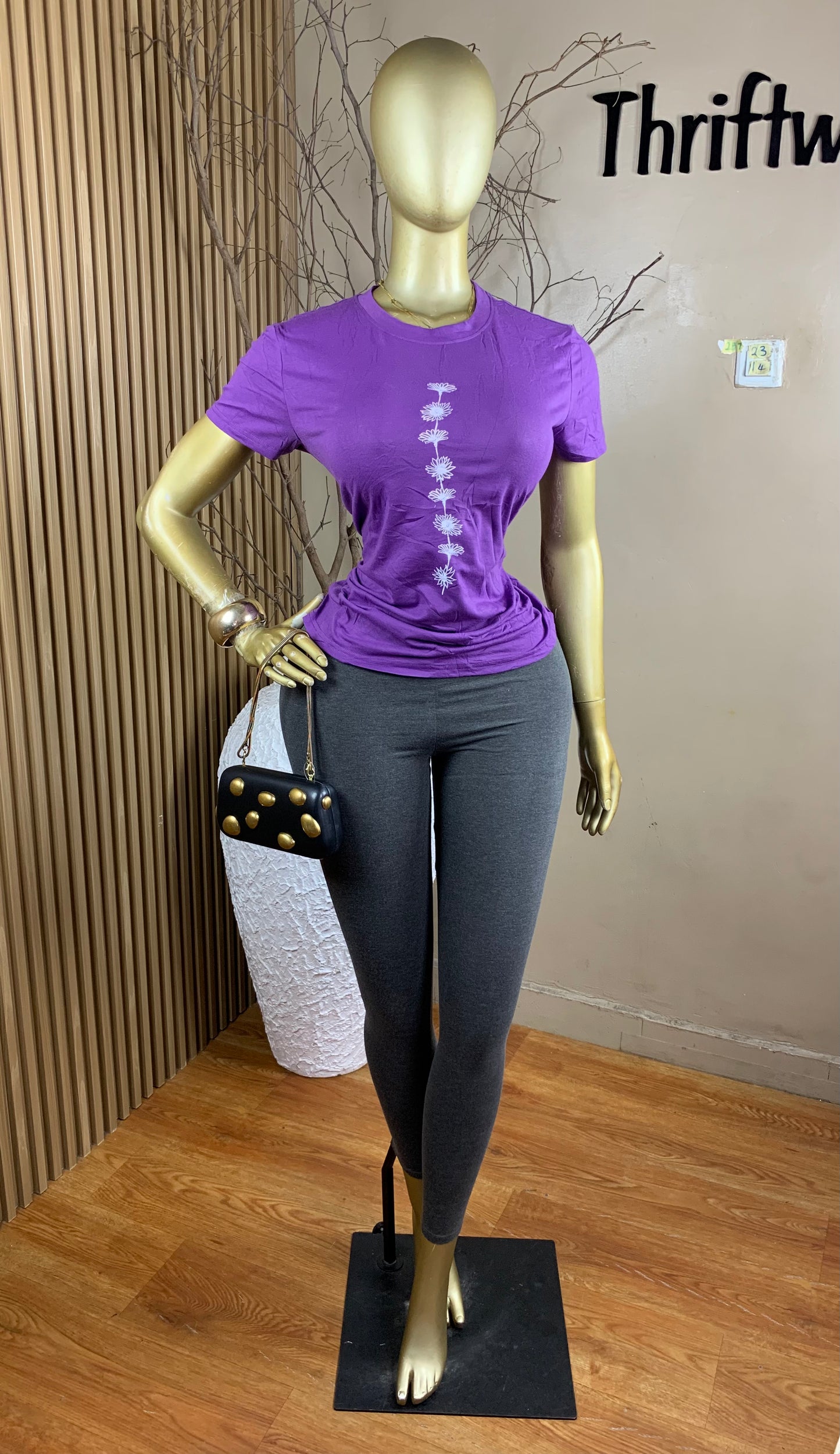 2BASIC TEE23 SIZE14 Brand new