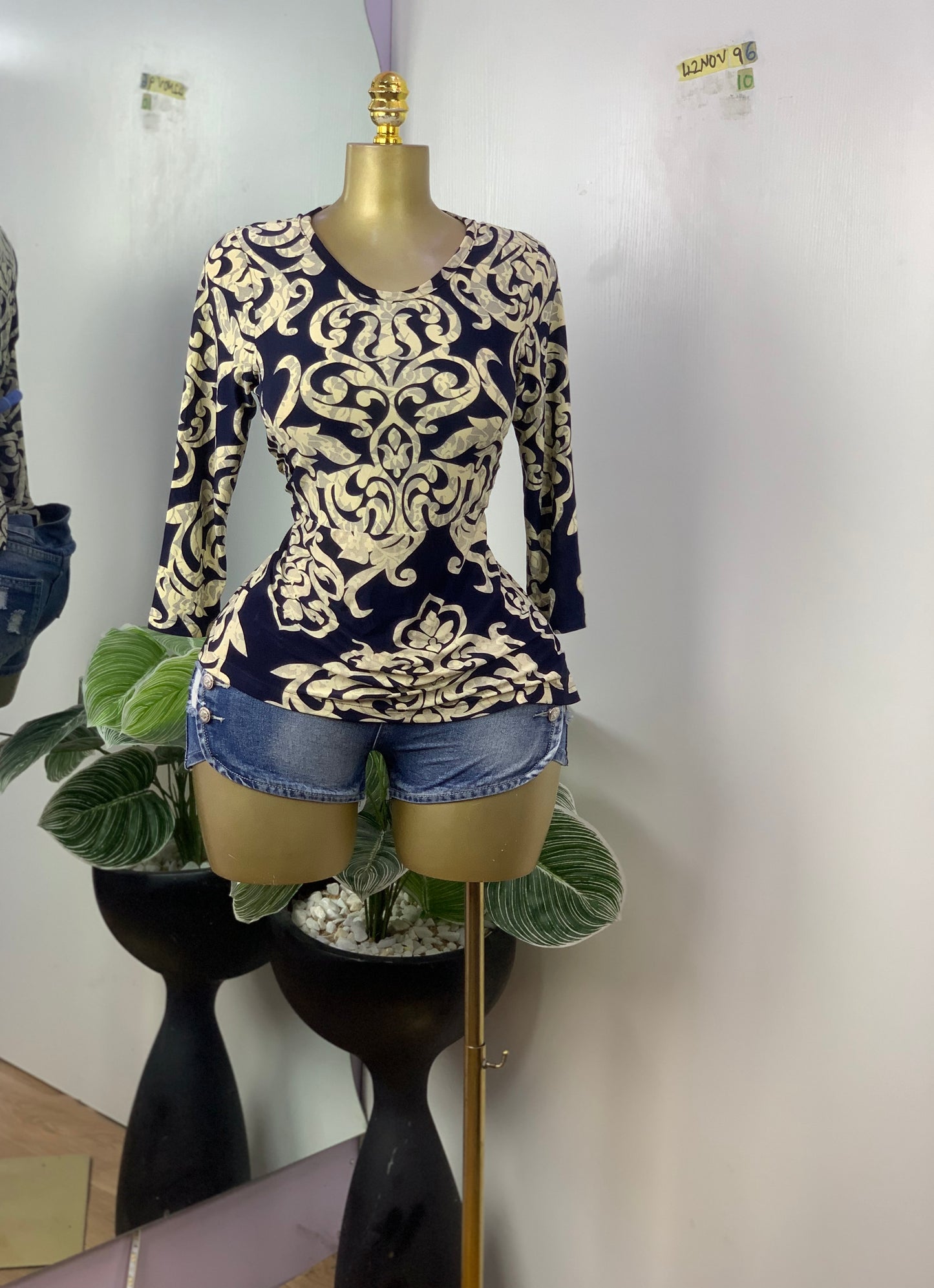 SIZE10 42NOV96(Top only)