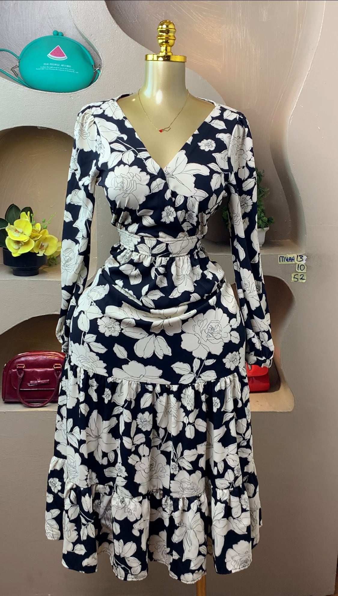 SIZE10 MUAH13 Length52 (floral)