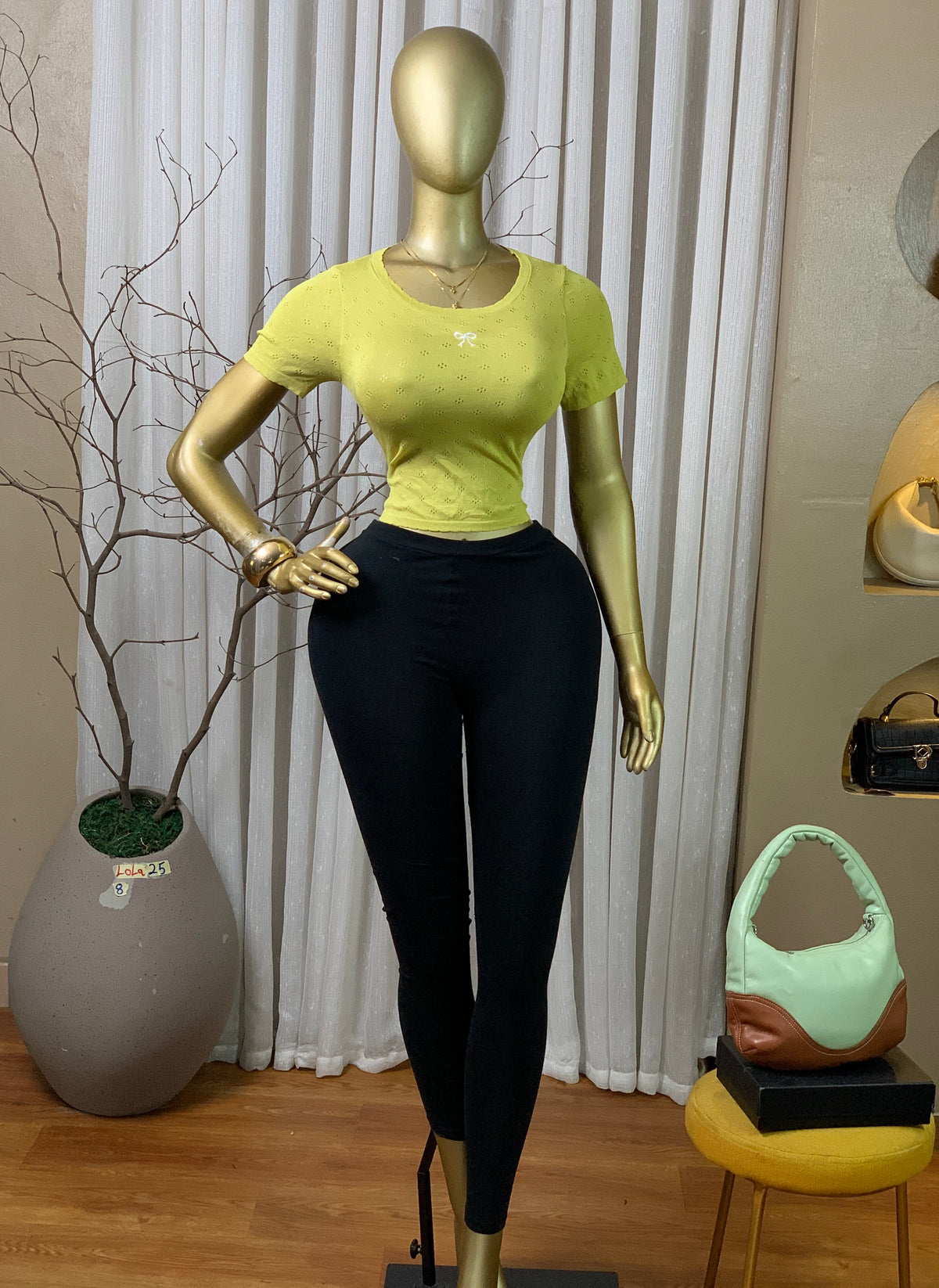 LOLA25 SIZE8 knit top
