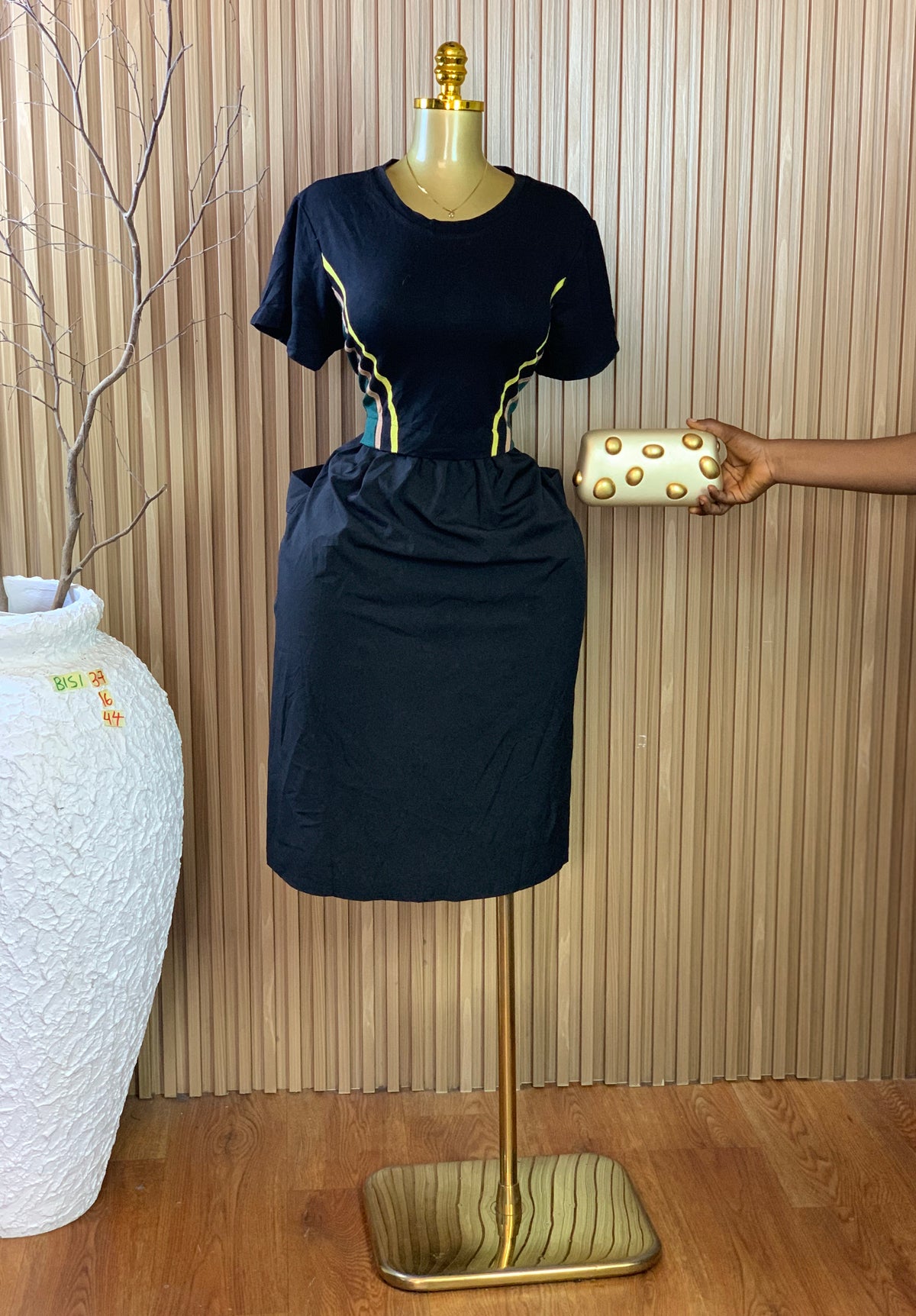 BISI37 SIZE16 Length44 dress