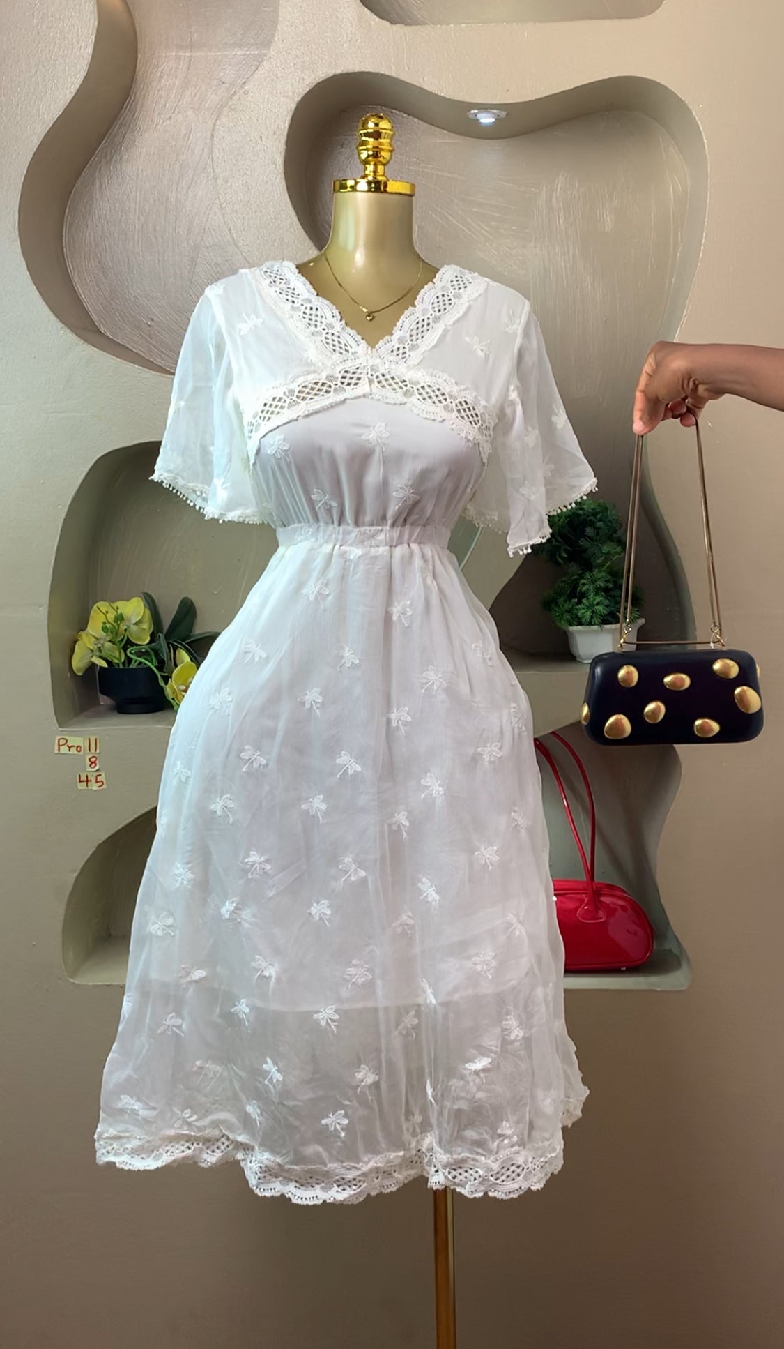 PRO11 SIZE8 White DRESS Length45