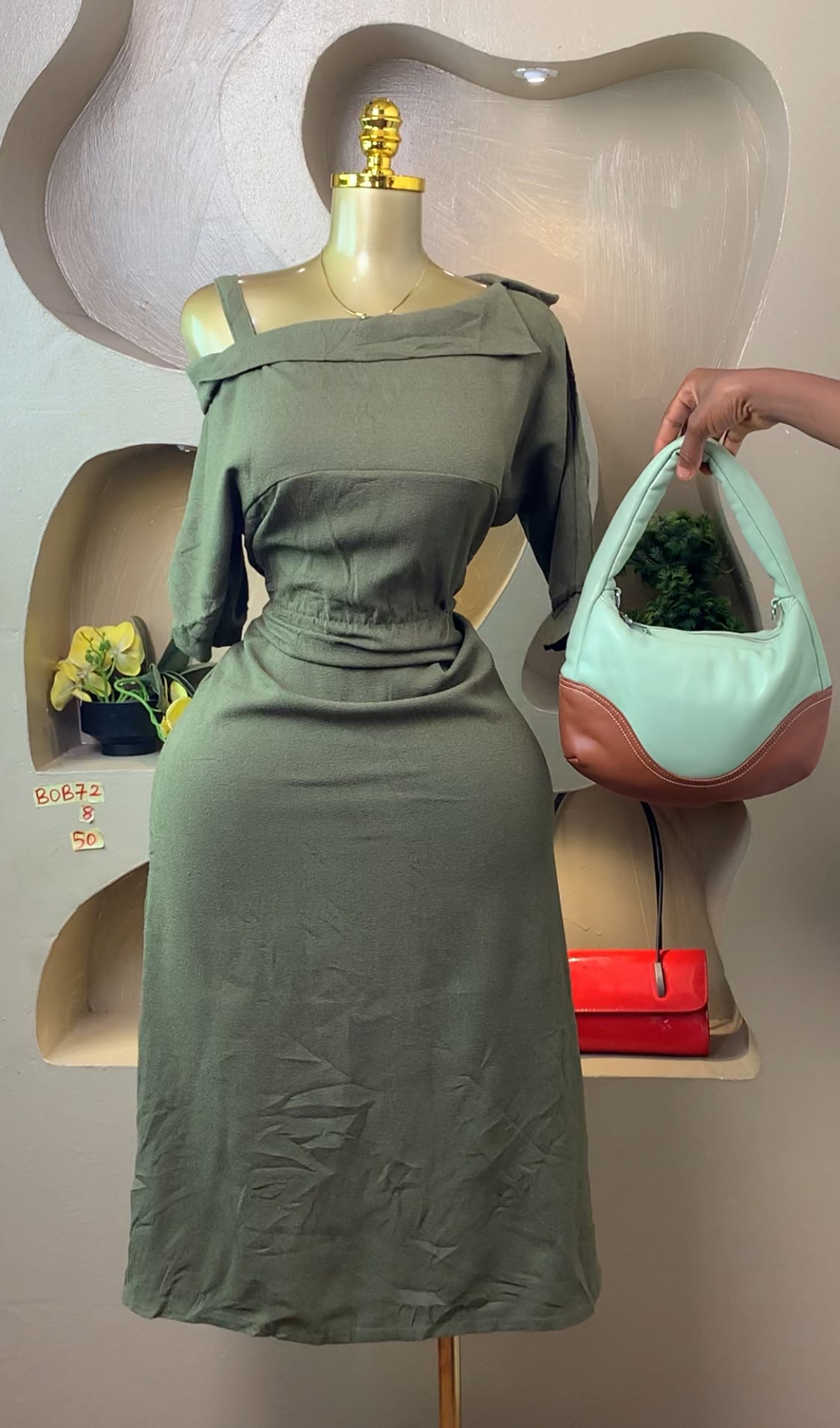 BOB72 SIZE8 DRESS Length50