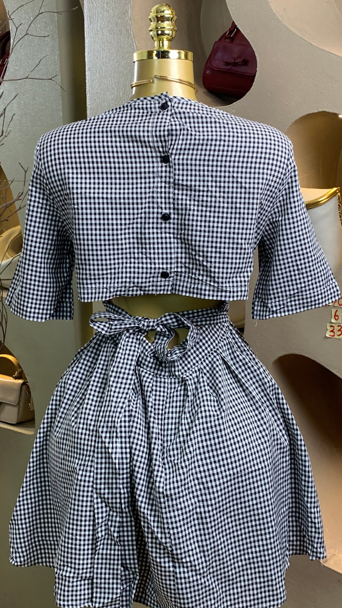 VICKY40 SIZE6 Black&White DRESS Length33