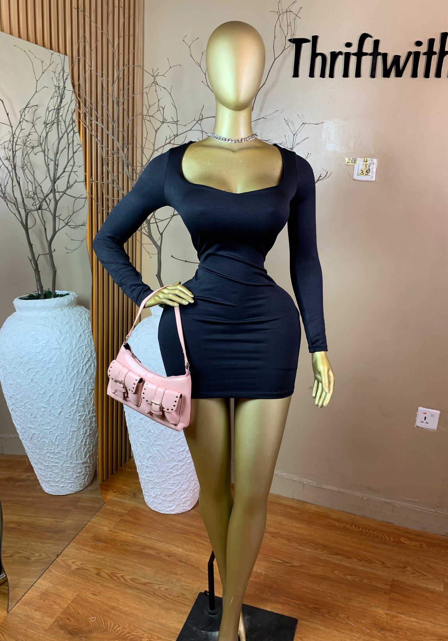 ZEE4 BLACK DRESS SIZE8 Length35