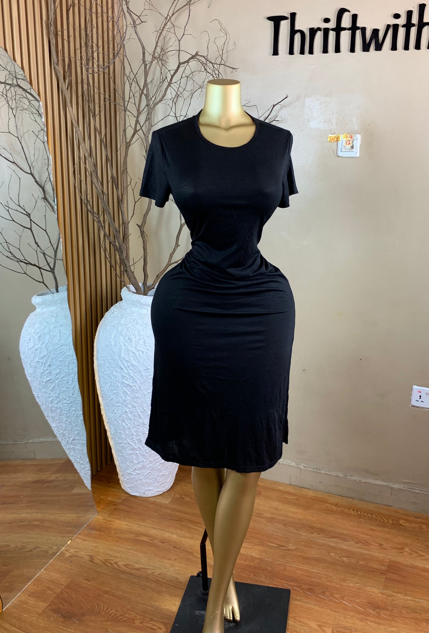 TADE74 SIZE12 Black dress