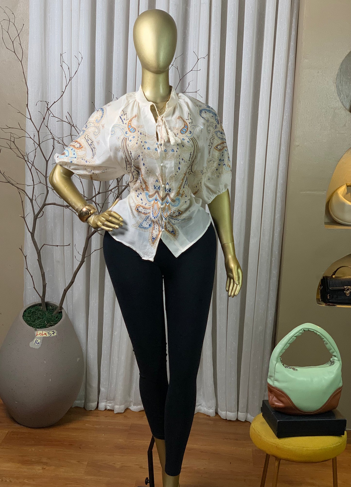 LOLA57 SIZE16 Top only