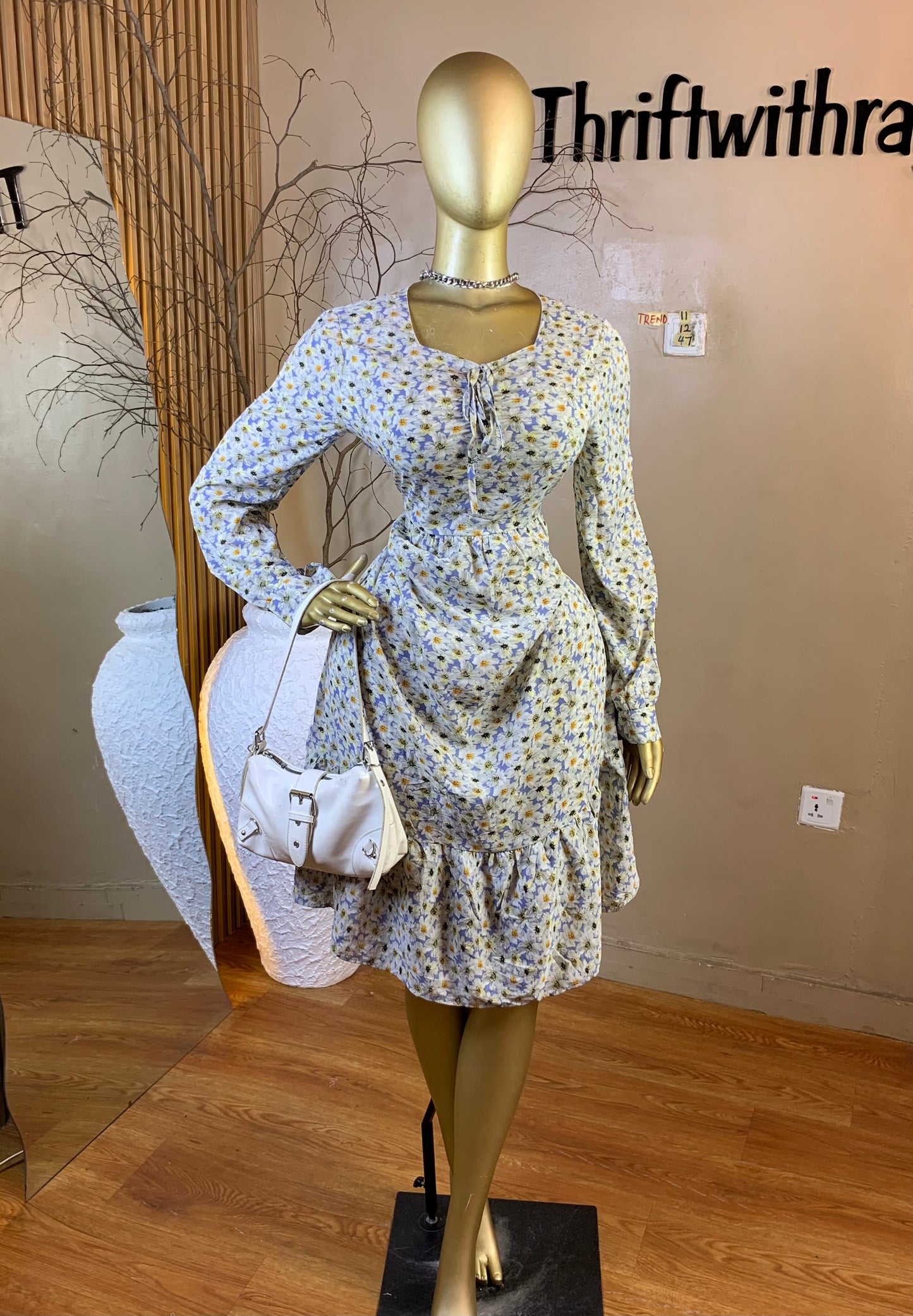 TREND11 SIZE12 Length47 floral dress