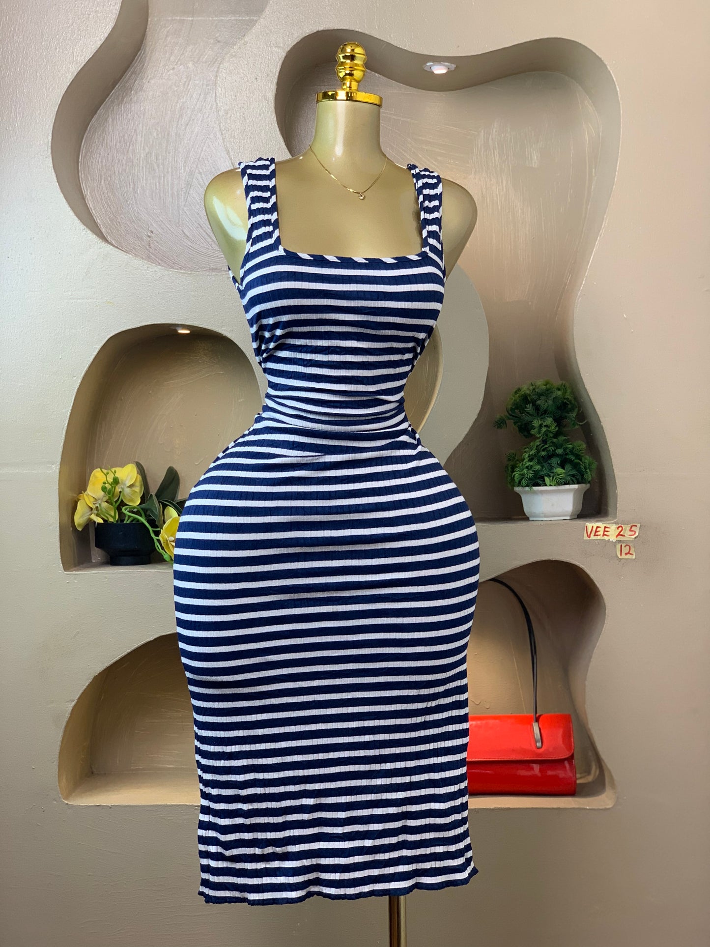 VEE25 SIZE12