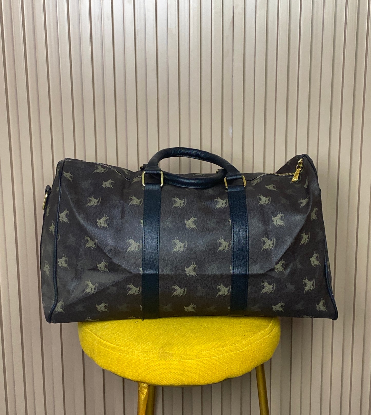 TRAVEL BAG 21