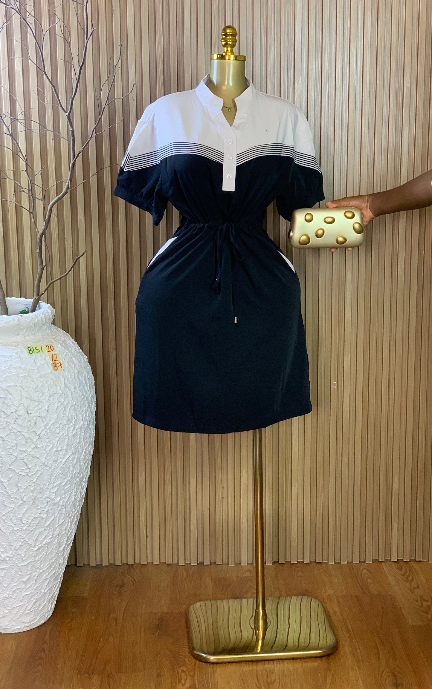 BISI20 SIZE12 Length37 white&black dress