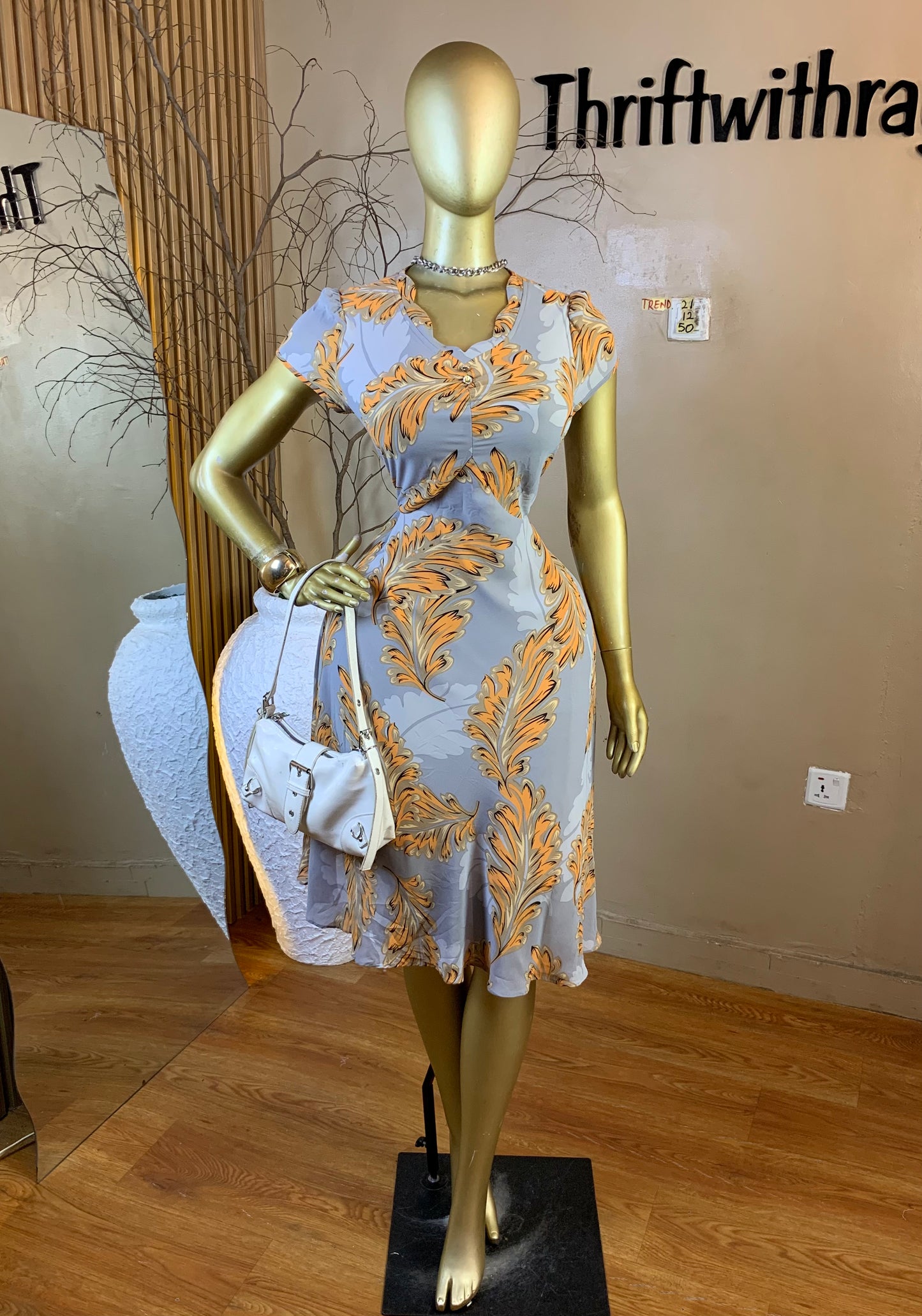 TREND21 SIZE12 Length50 chiffon dress