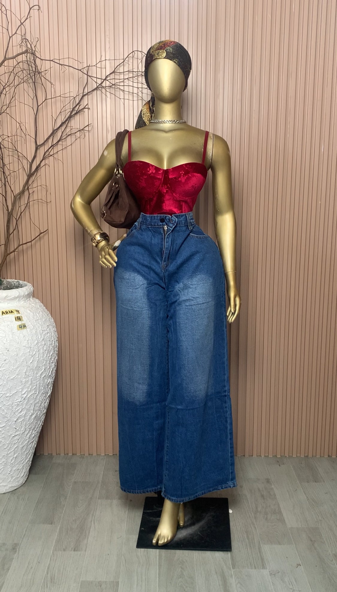 SIZE14 ARIA9 Length44 Baggy Jean