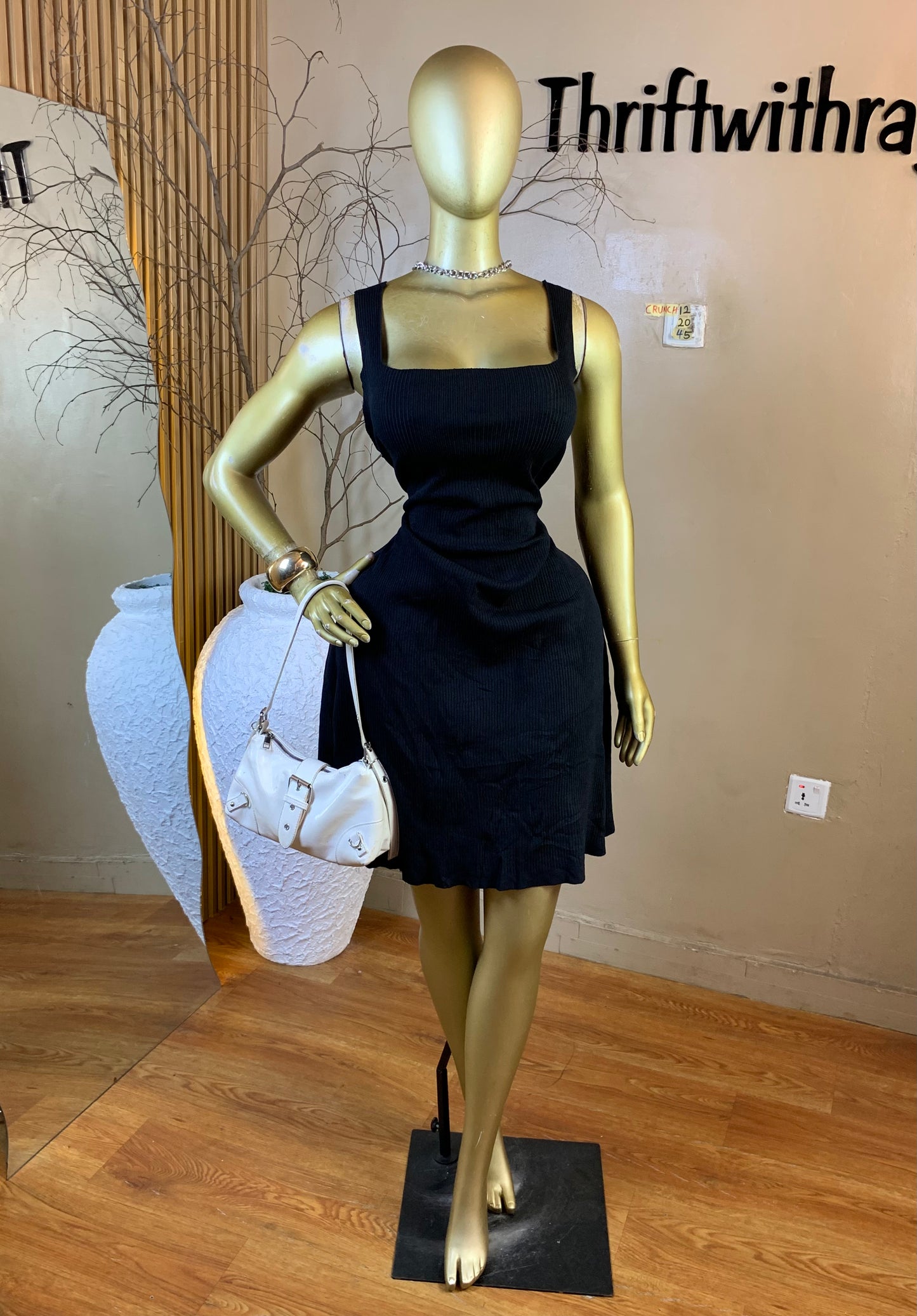 CRUNCH12 SIZE20/22 Length45 black dress