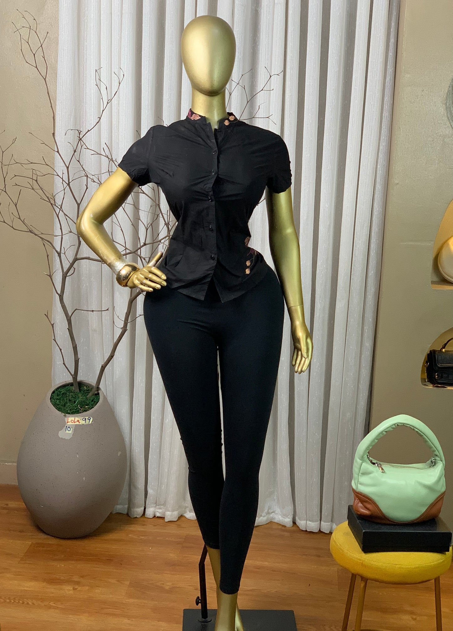 LOLA99 SIZE10 Top only