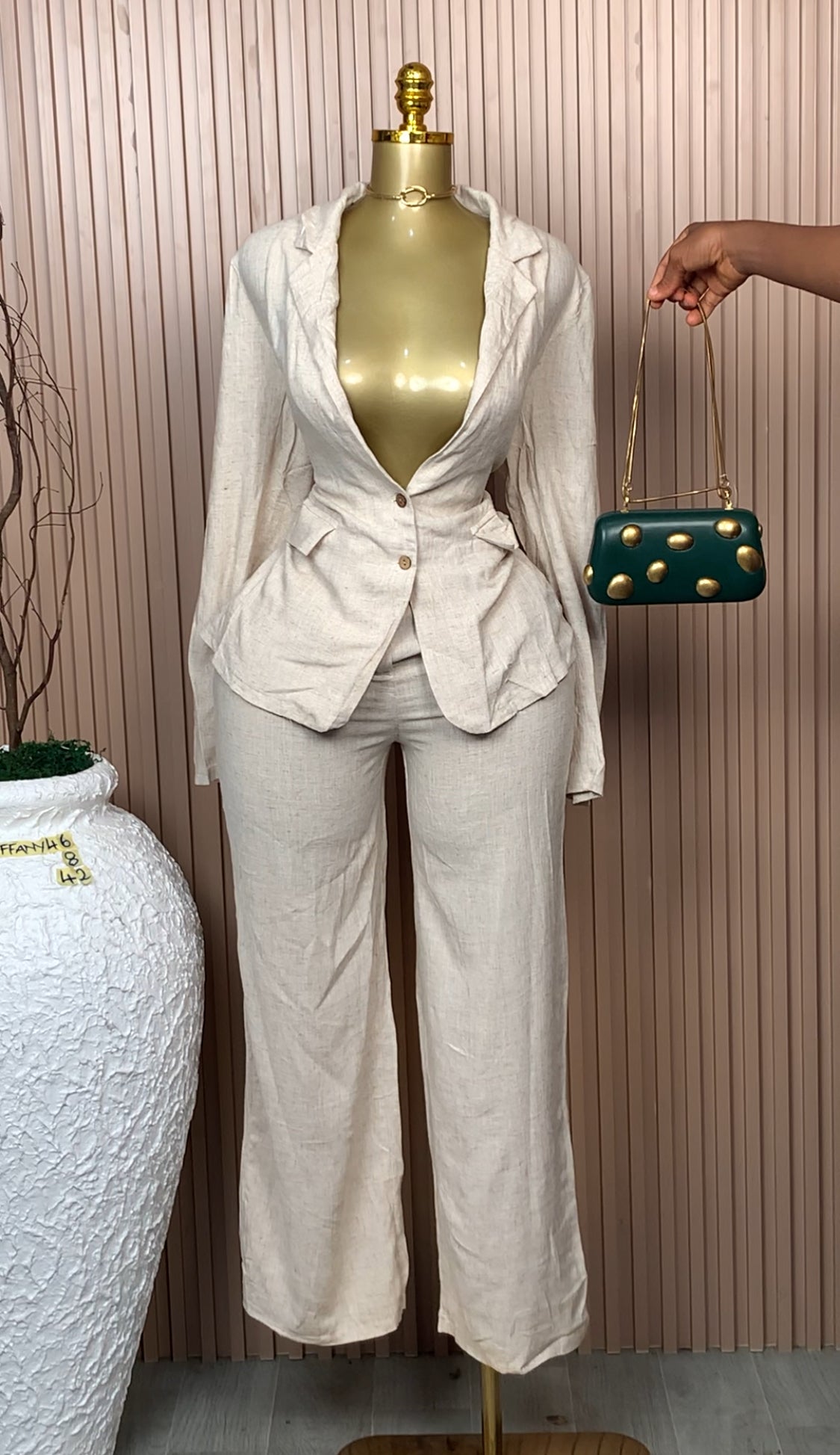 UK Size 8 Tiffany46 Brand New Two Piece Cream Length42
