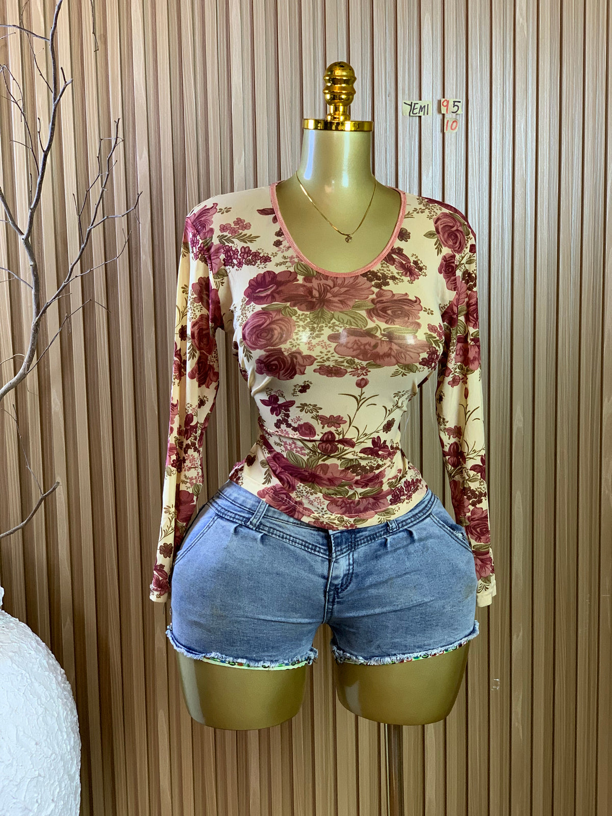 YEMI95 SIZE10(Floral mesh top)