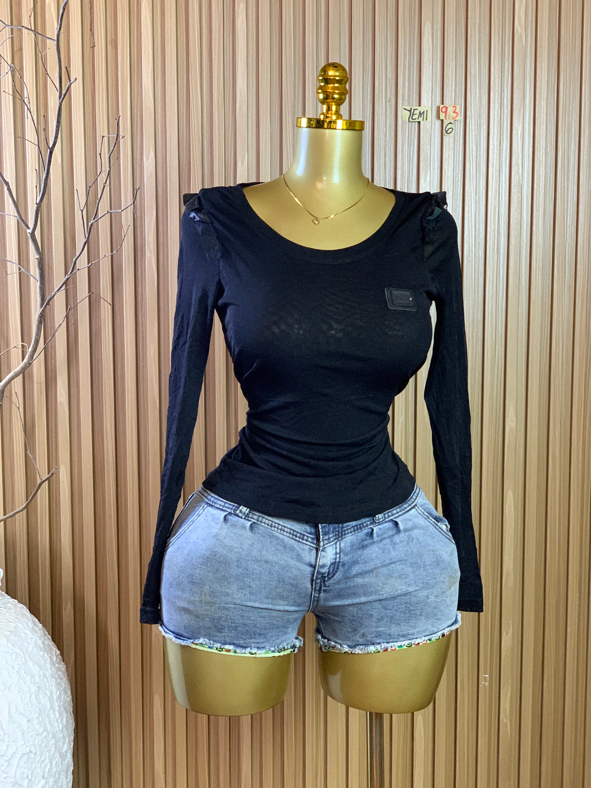 YEMI93 SIZE6(Black top)