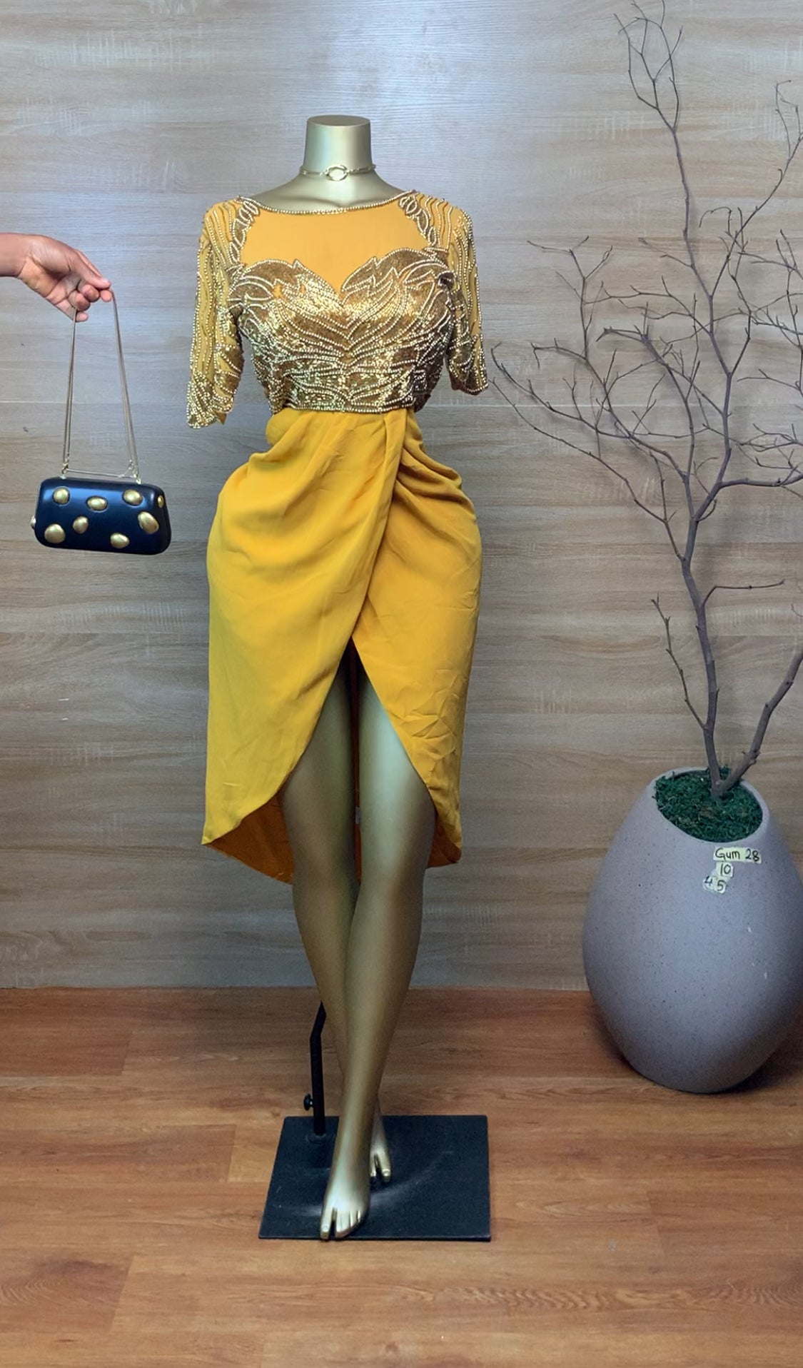 GUM28 SIZE10 Yellow DRESS Length45