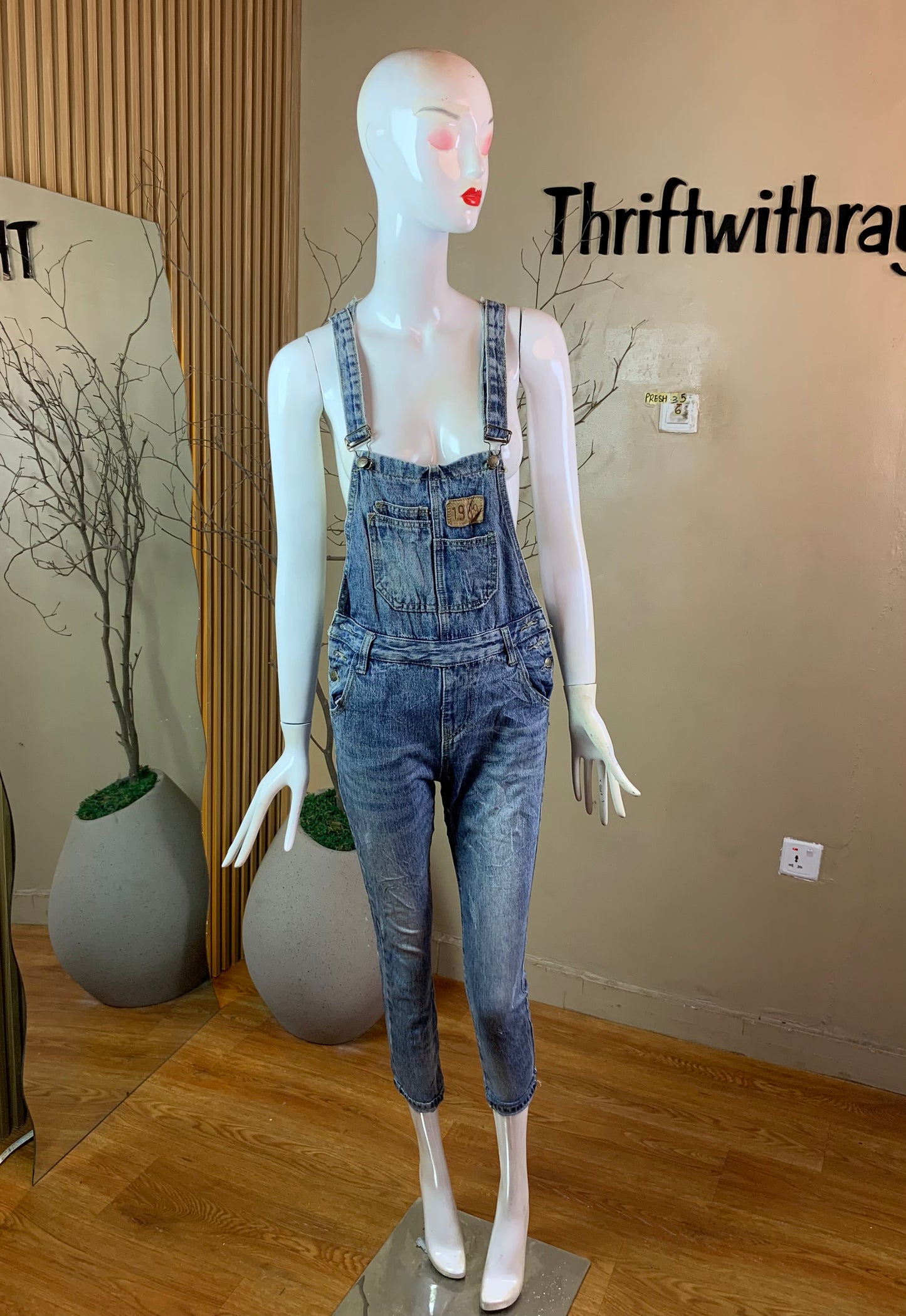 PRESH35 DENIM JUMPSUIT SIZE6