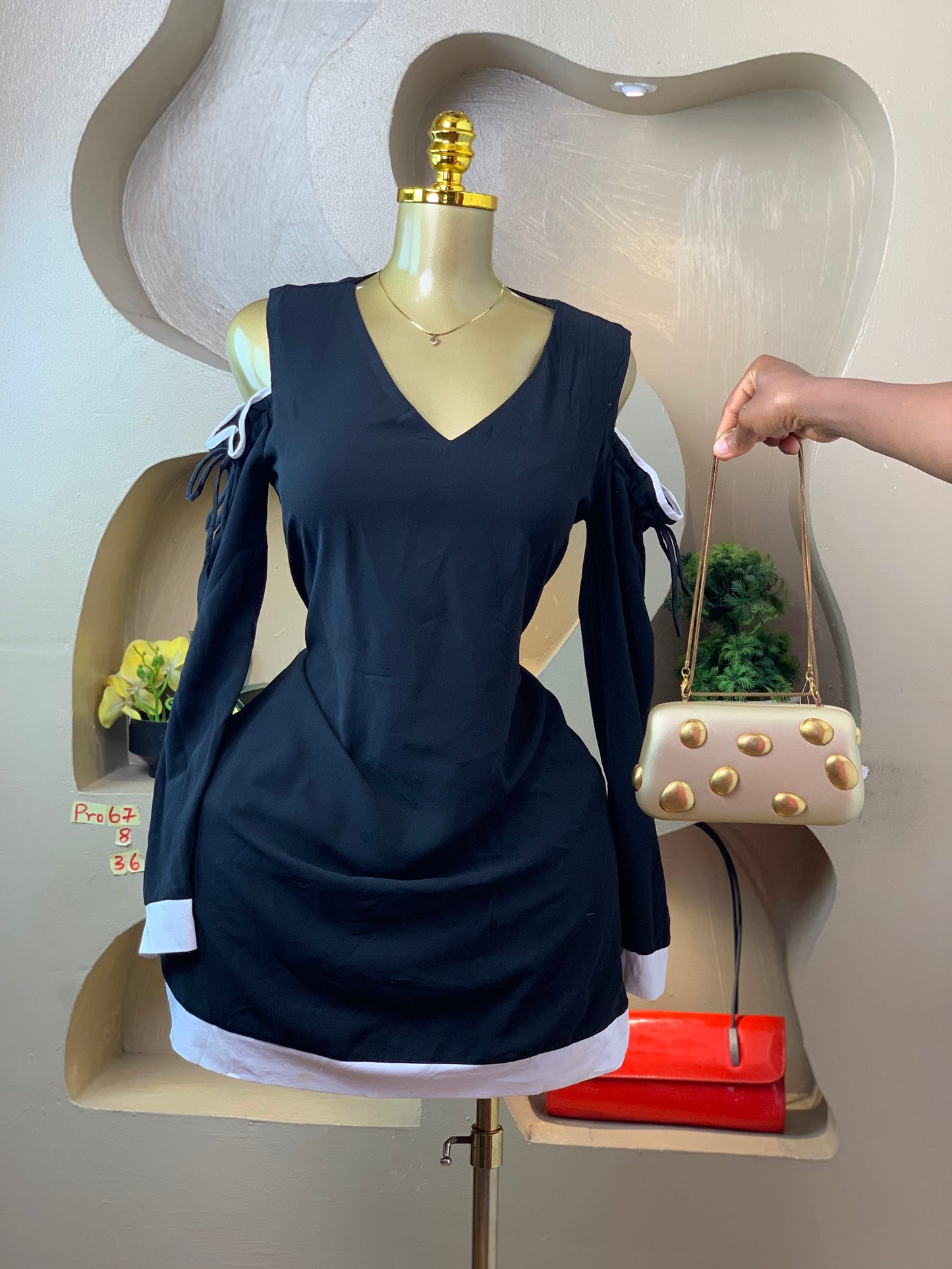 PRO67 SIZE8 Black DRESS Length36