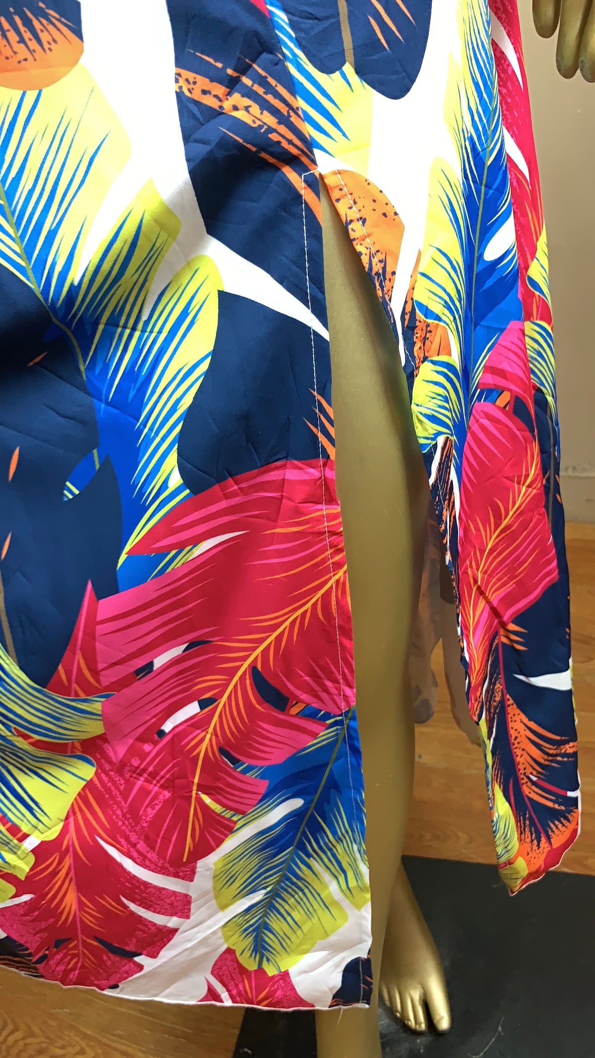 SOLA65 SIZE8/10 Length55 multi color dress