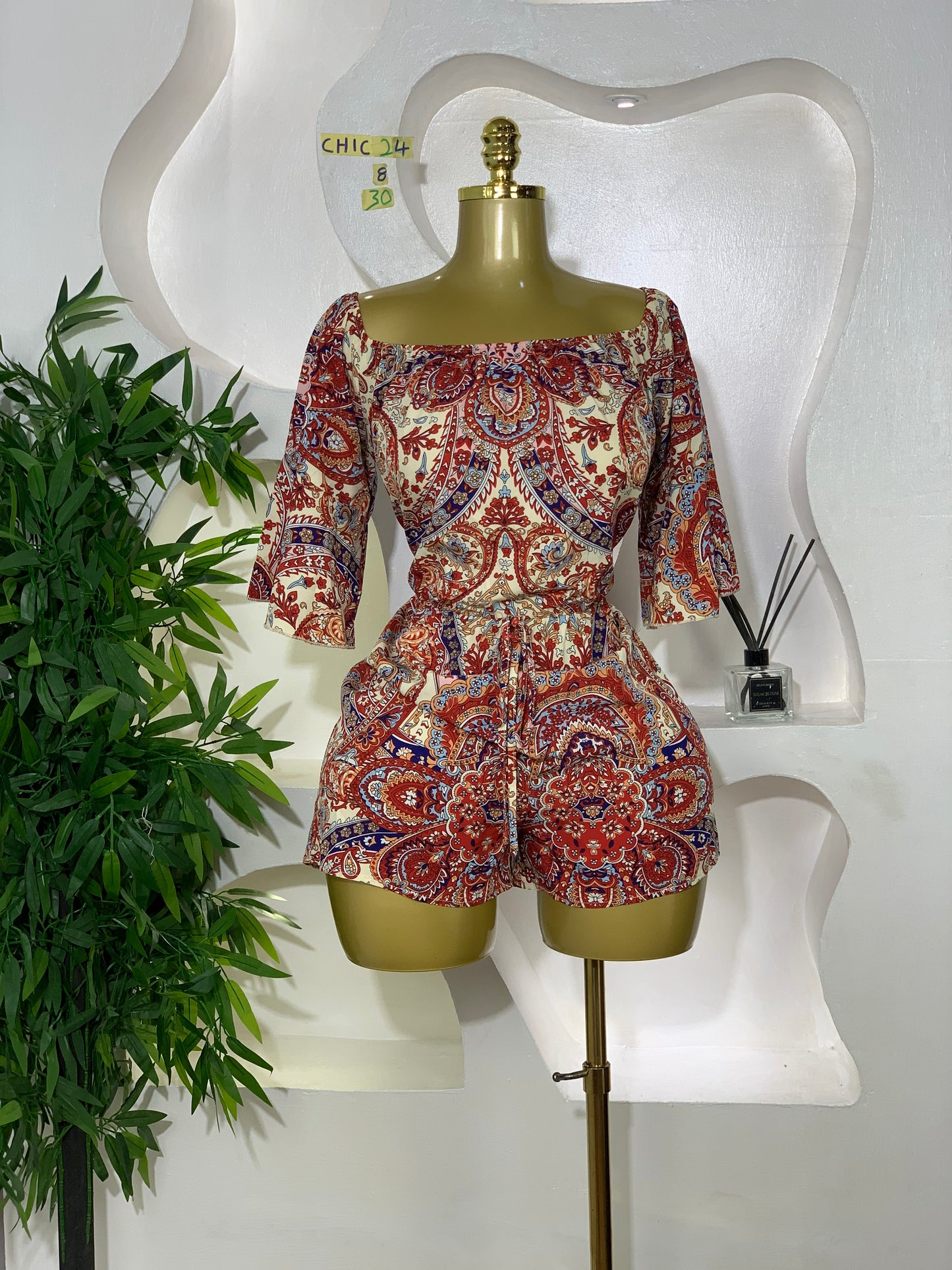 SIZE8 CHIC24 Length30