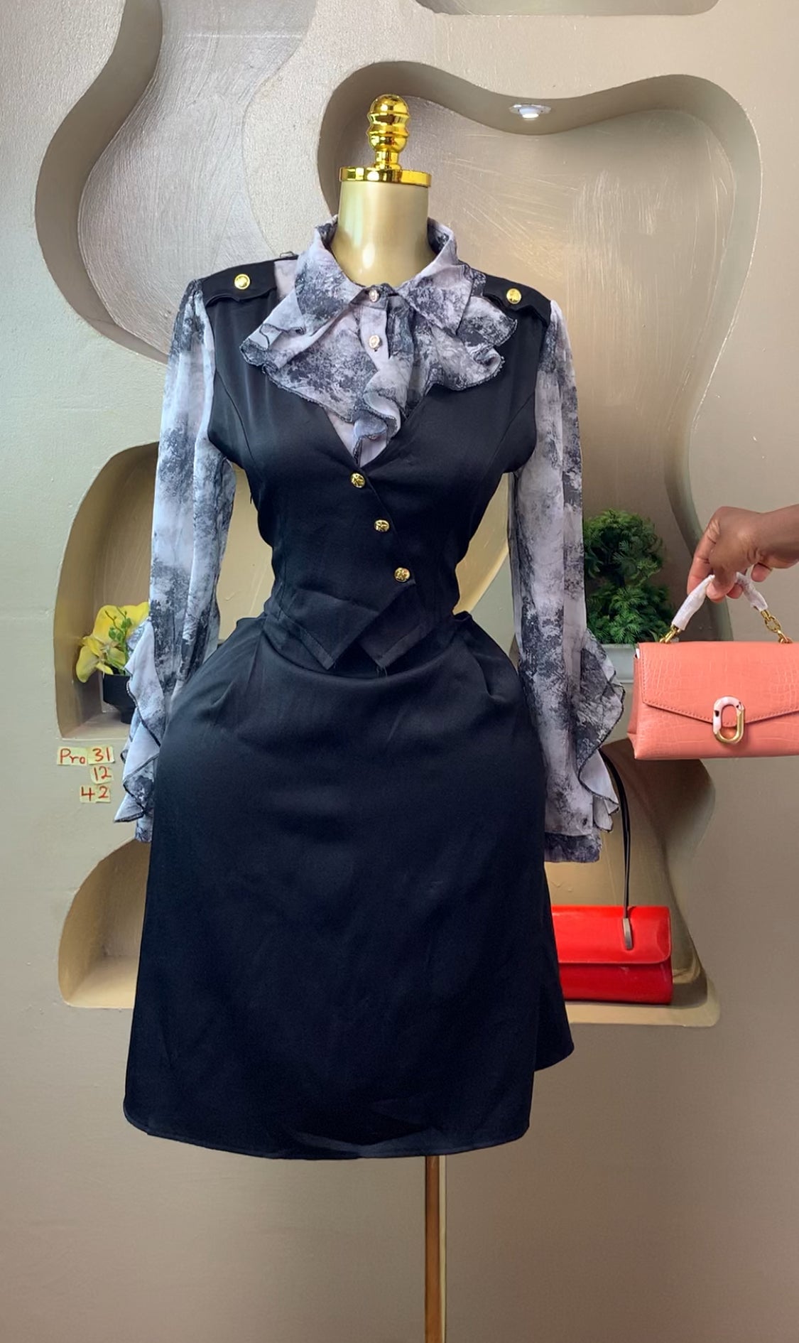 PRO31 SIZE12 Corporate DRESS Length42