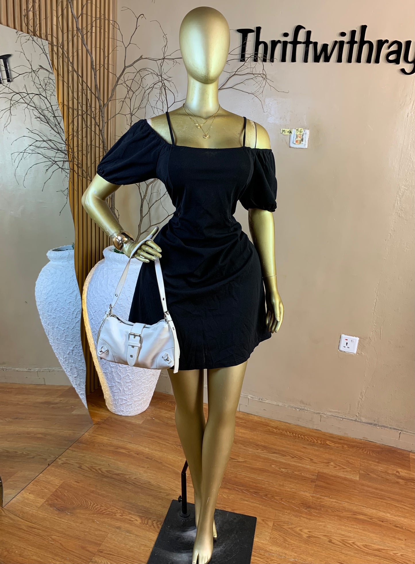 MINA56 SIZE14 Length41 black dress
