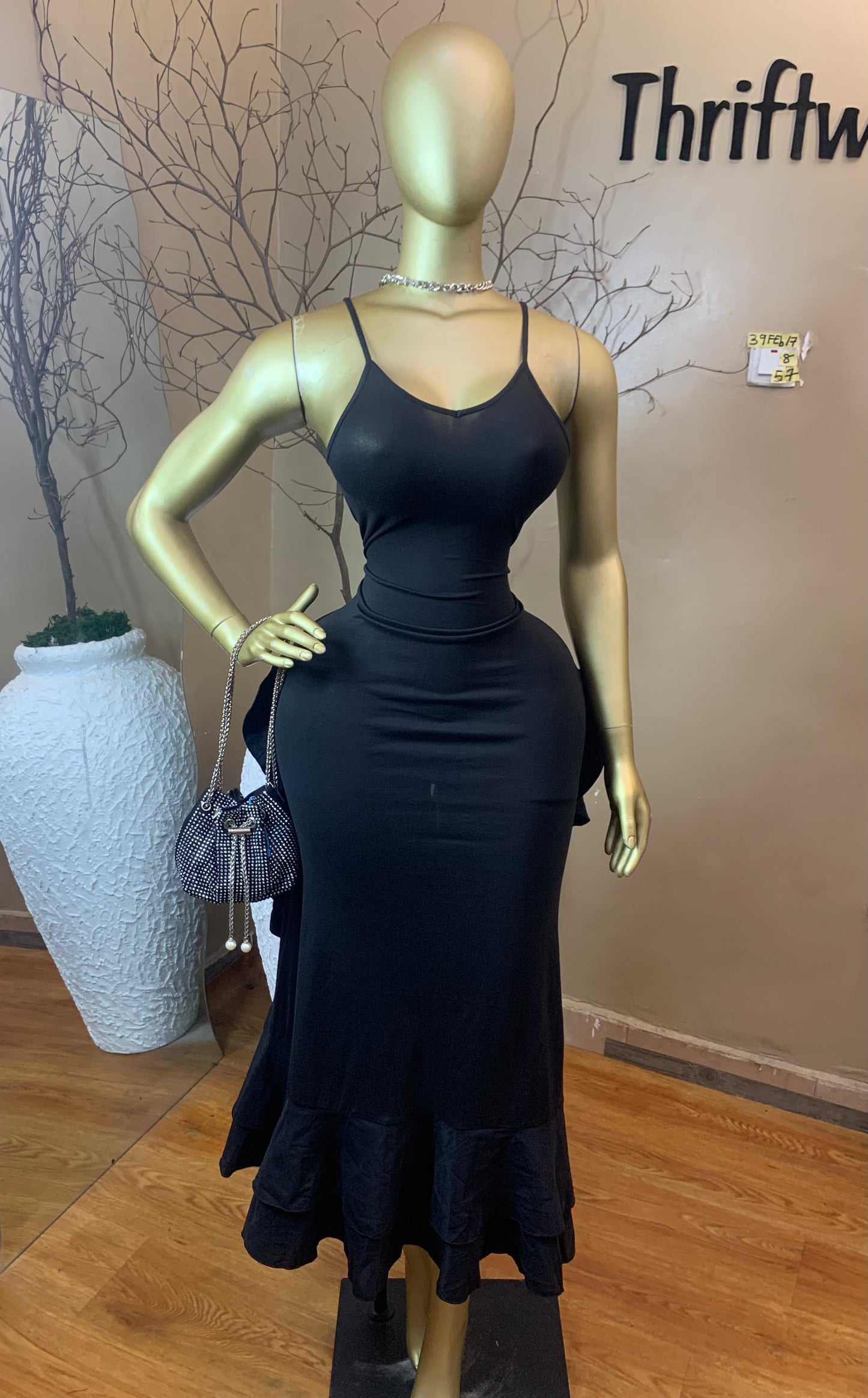 SIZE8 39FEB17 Length57