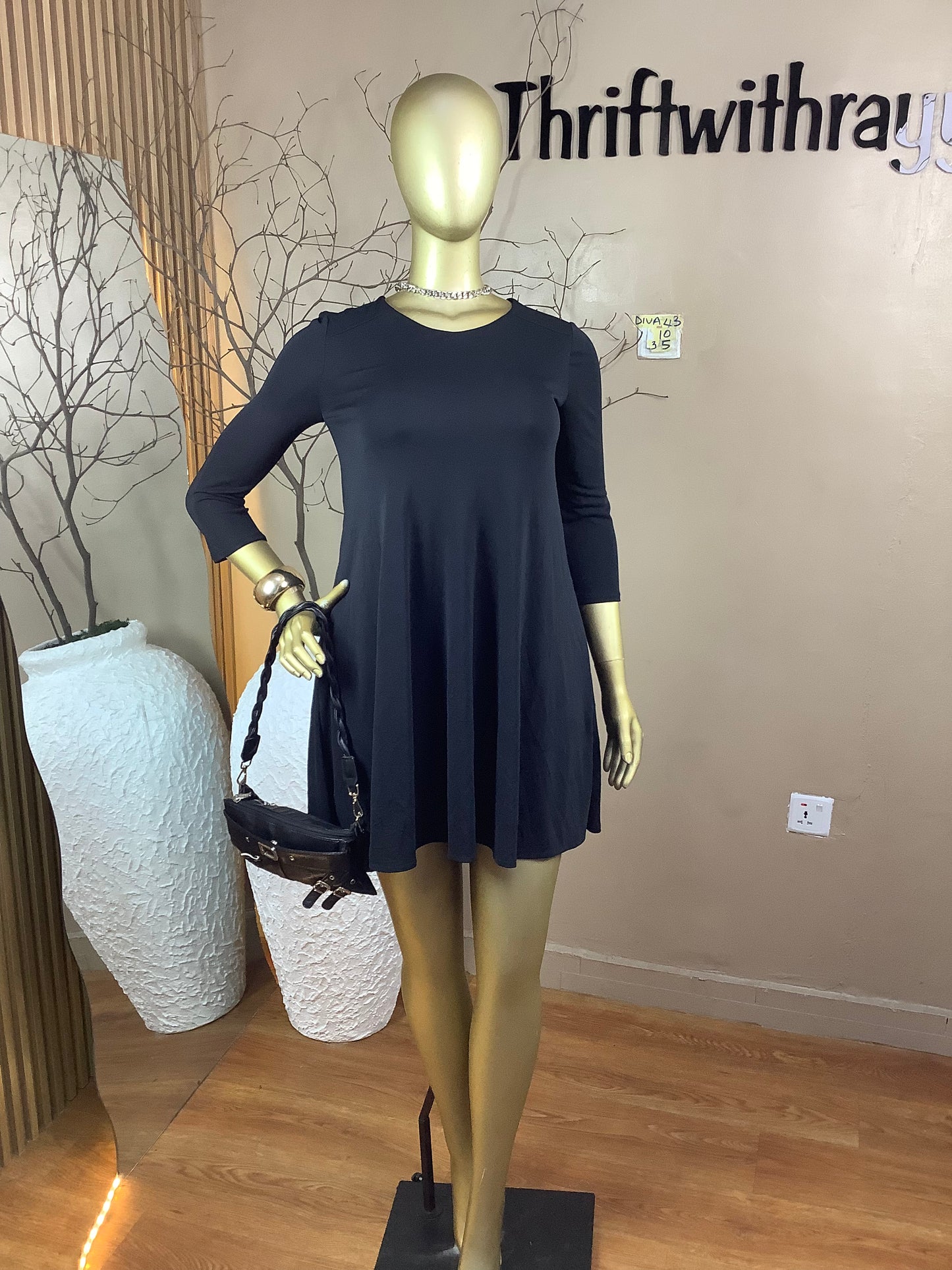 SIZE10 Diva43 Length35(free dress)(black)