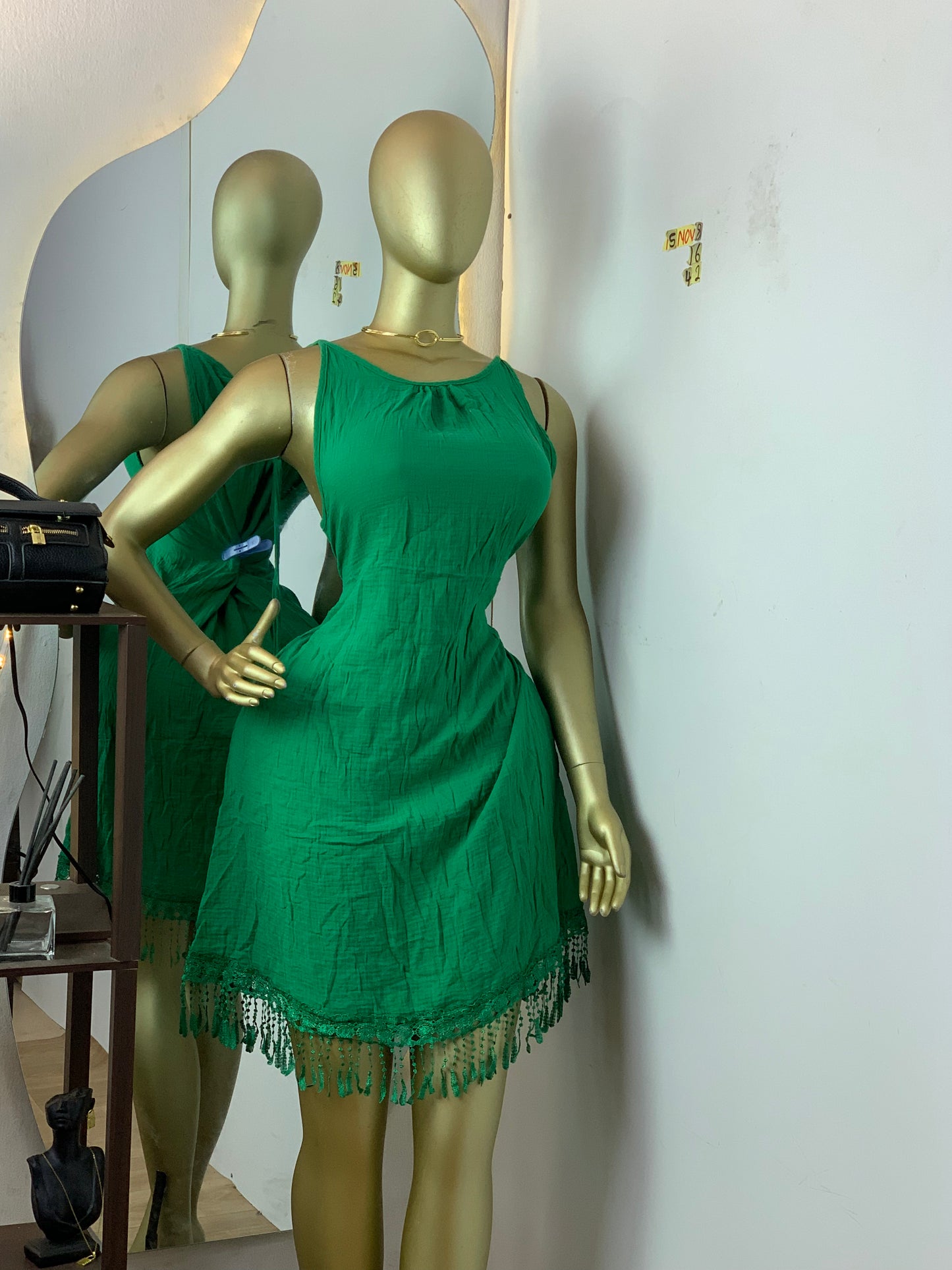 SIZE16 15NOV8 Length42