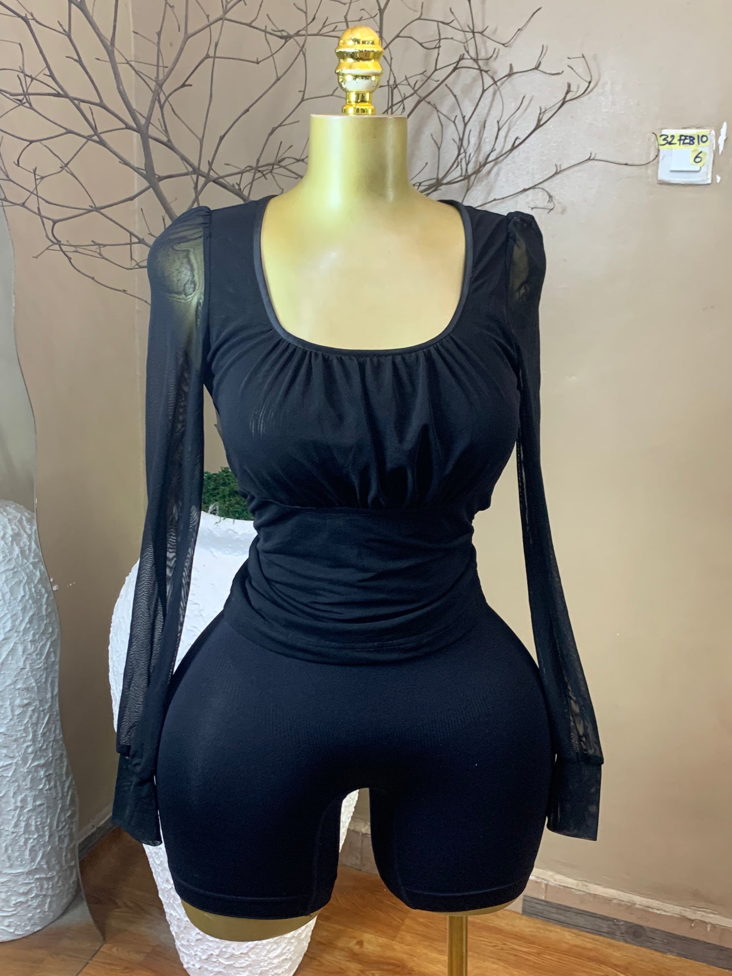 SIZE6 32FEB10