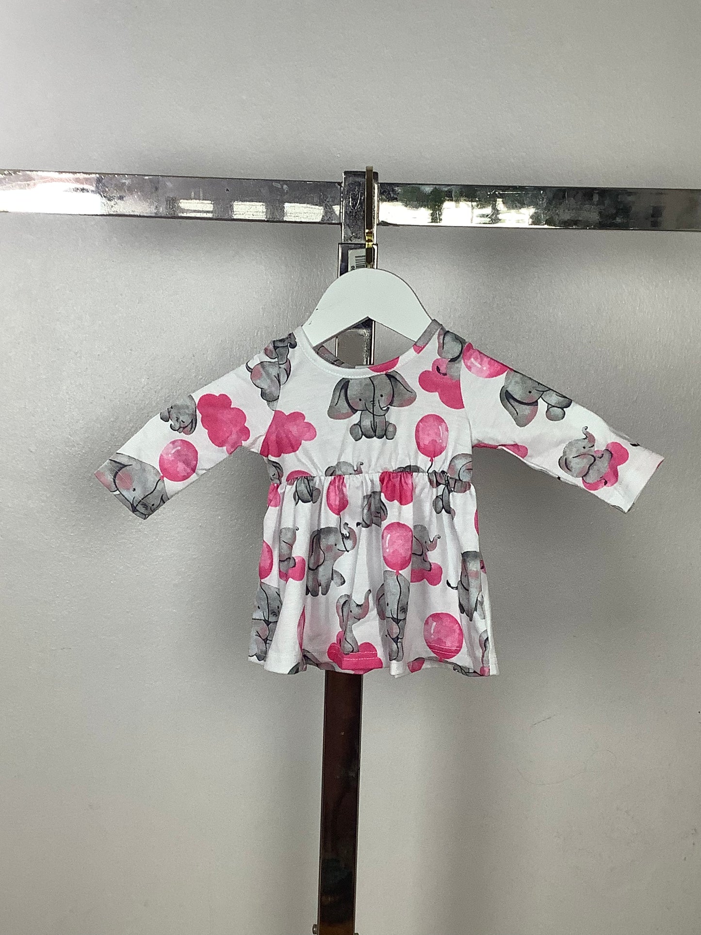 Tiara59 (Newborn)