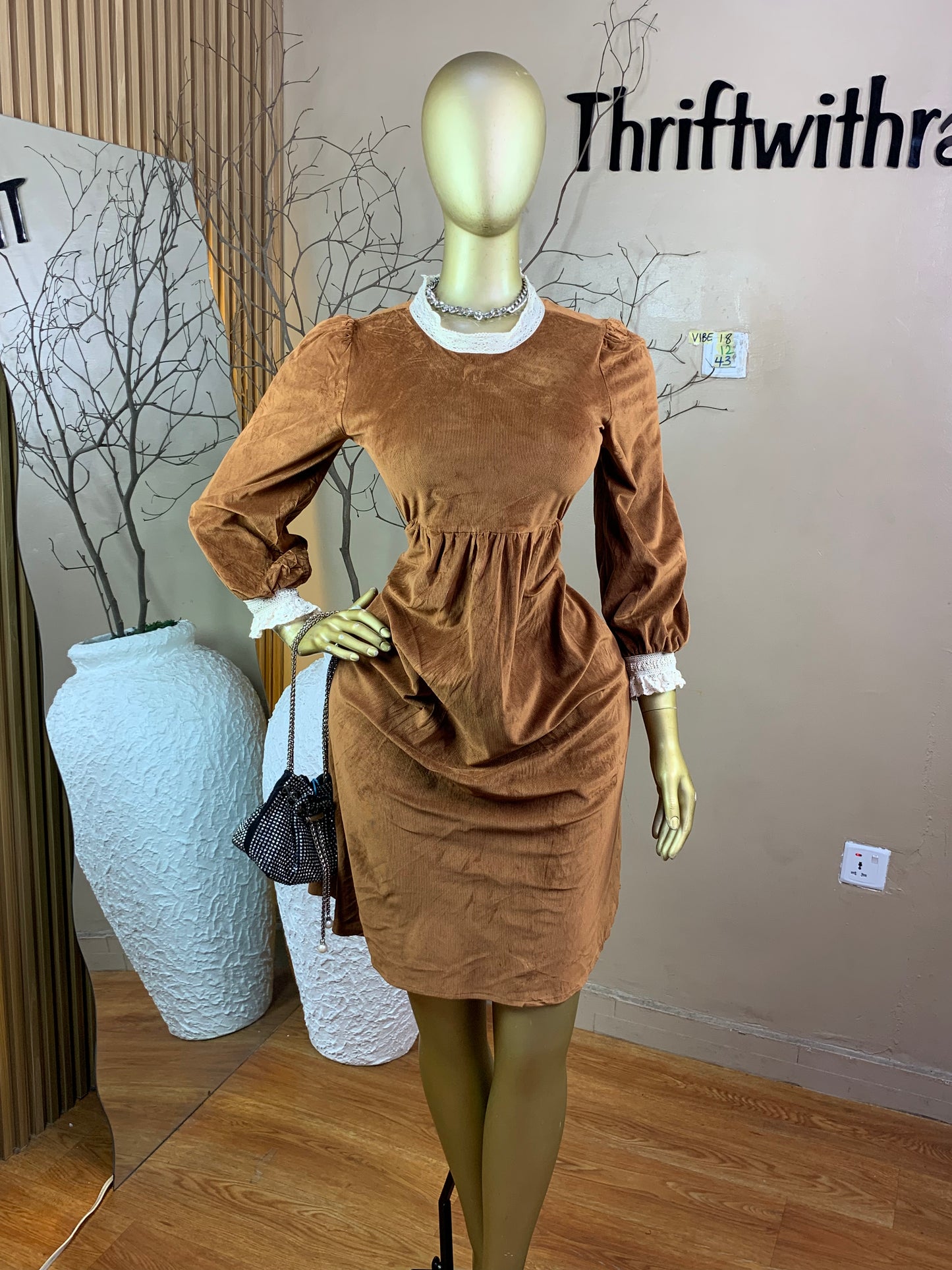 SIZE12 VIBE18 Length43(brown)