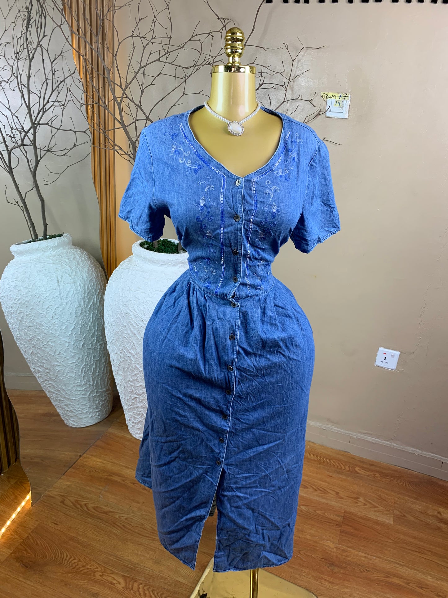 SIZE14 Crown77