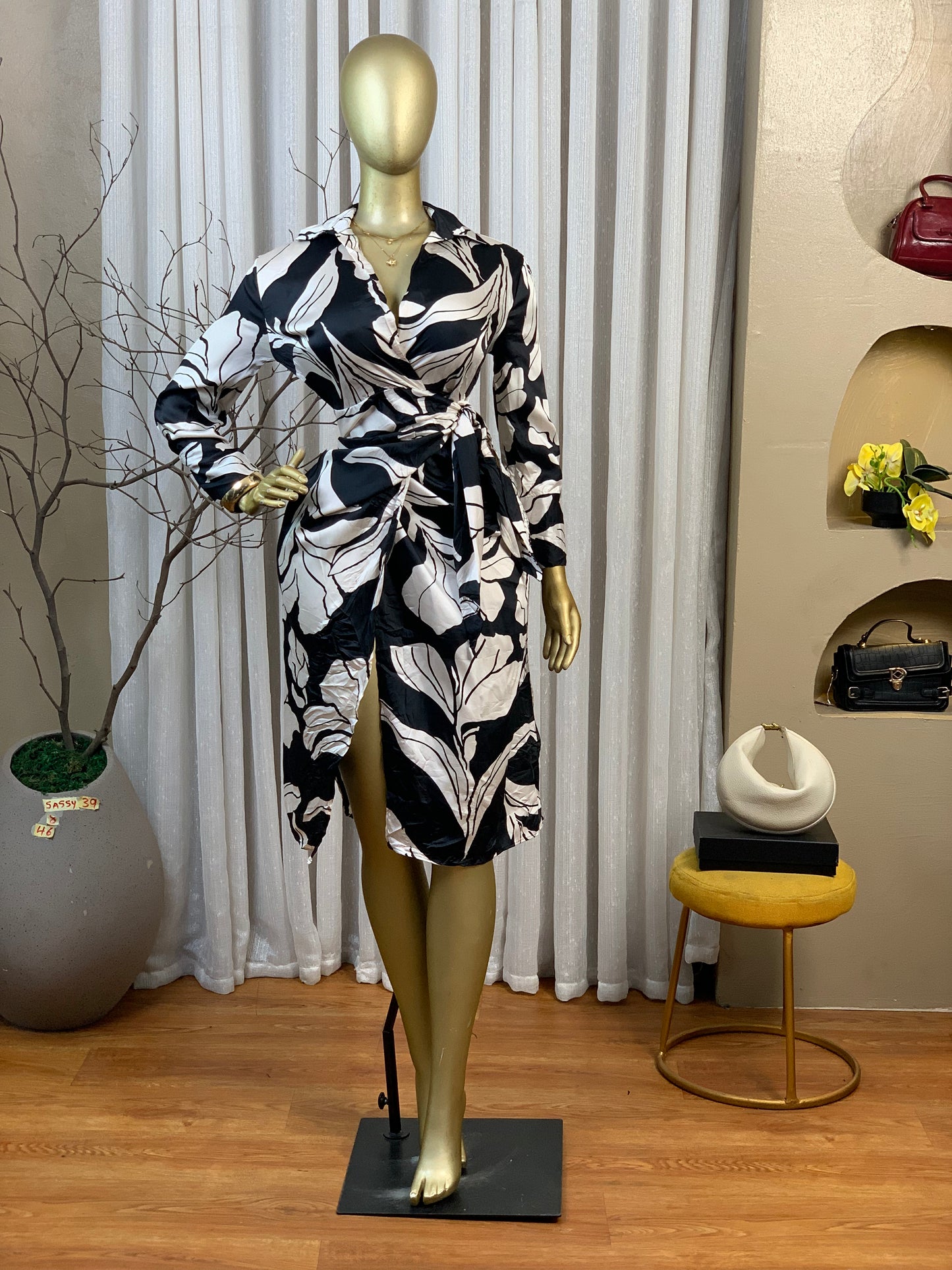 SASSY39 SIZE8 Wrap DRESS Length46